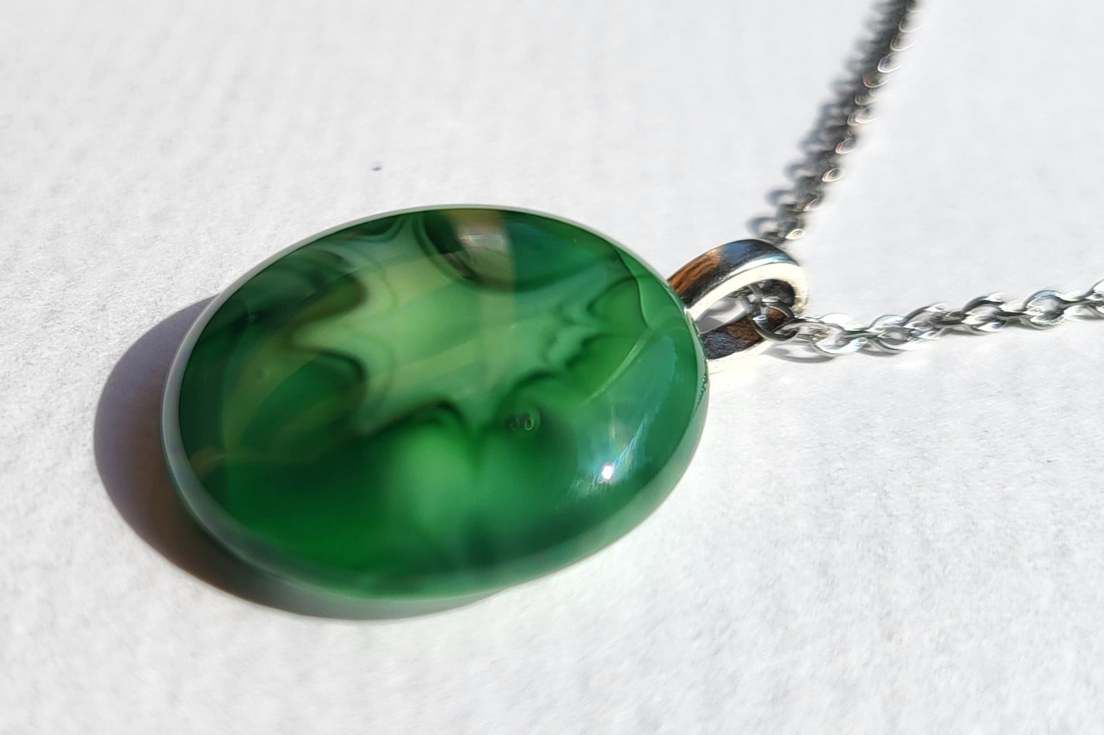 RVS ketting met uniek "Groen knal" glas hanger - 140026 RVS ketting met uniek "Groen knal" glas hanger