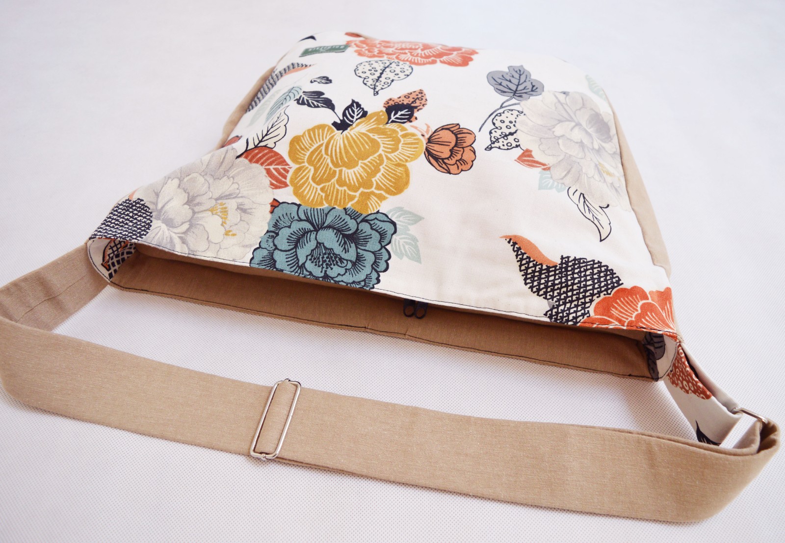 Koerierstas in 16 verschillende kleuren - 81113 Koerierstas in 16 verschillende kleuren