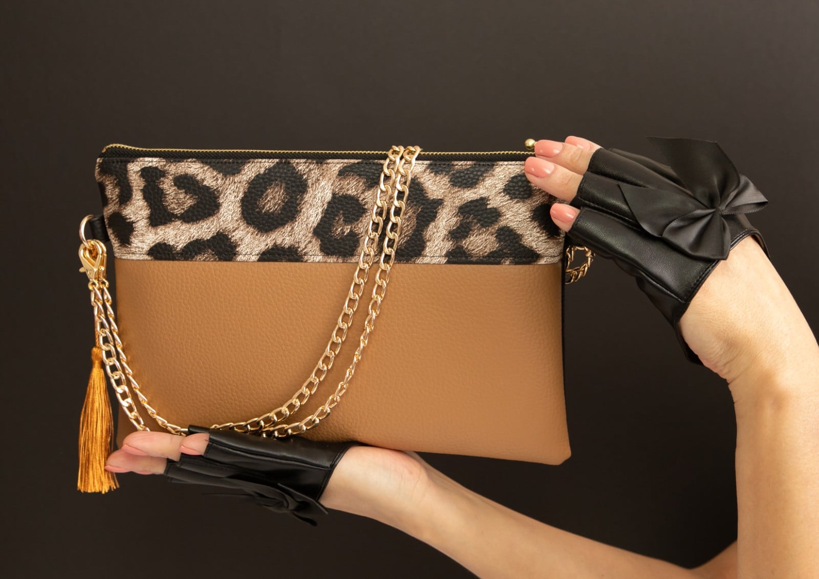 Clutch Cheetah Brown