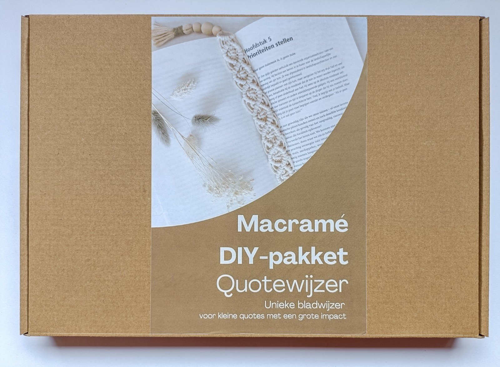 DIY macramé boekenlegger