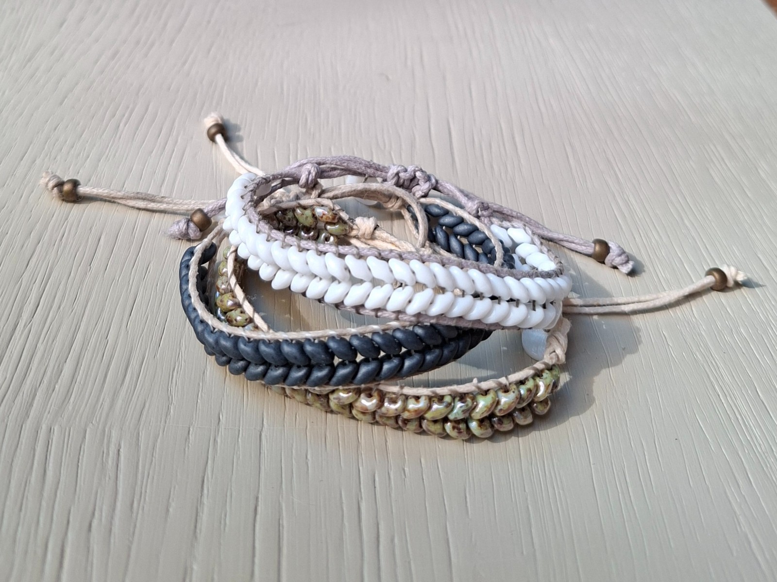 Natural armband - 140795 Natuurlijke armband van Tsjechische glaskralen & schuifknoop