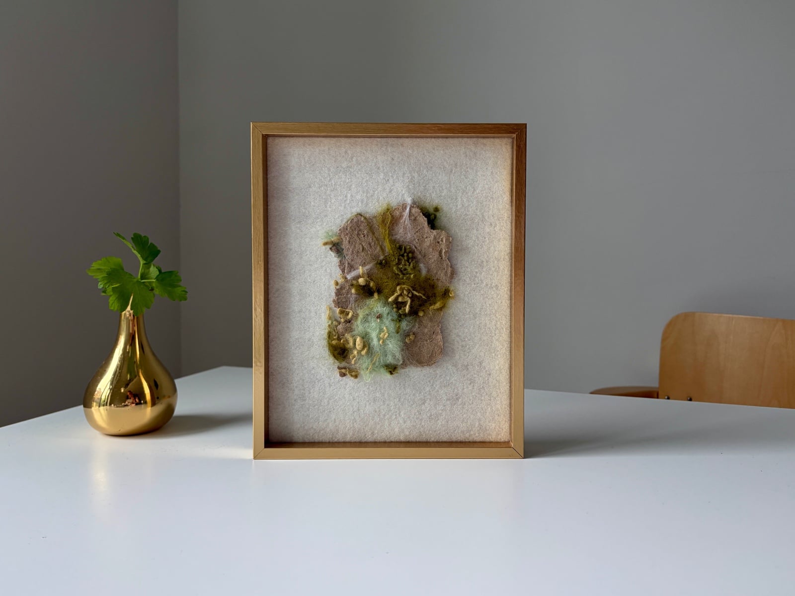 Mos goud - wanddecoratie in wol