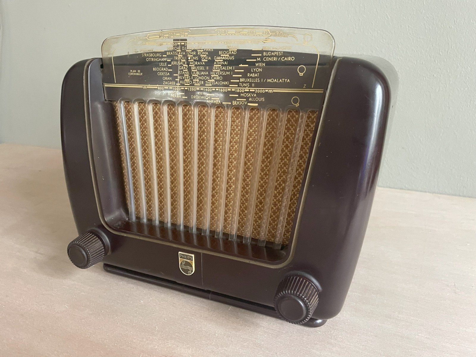 Vintage bluetooth radio Philips Philetta 1949 - 76976.jpeg Vintage bluetooth radio Philips Philetta 1949