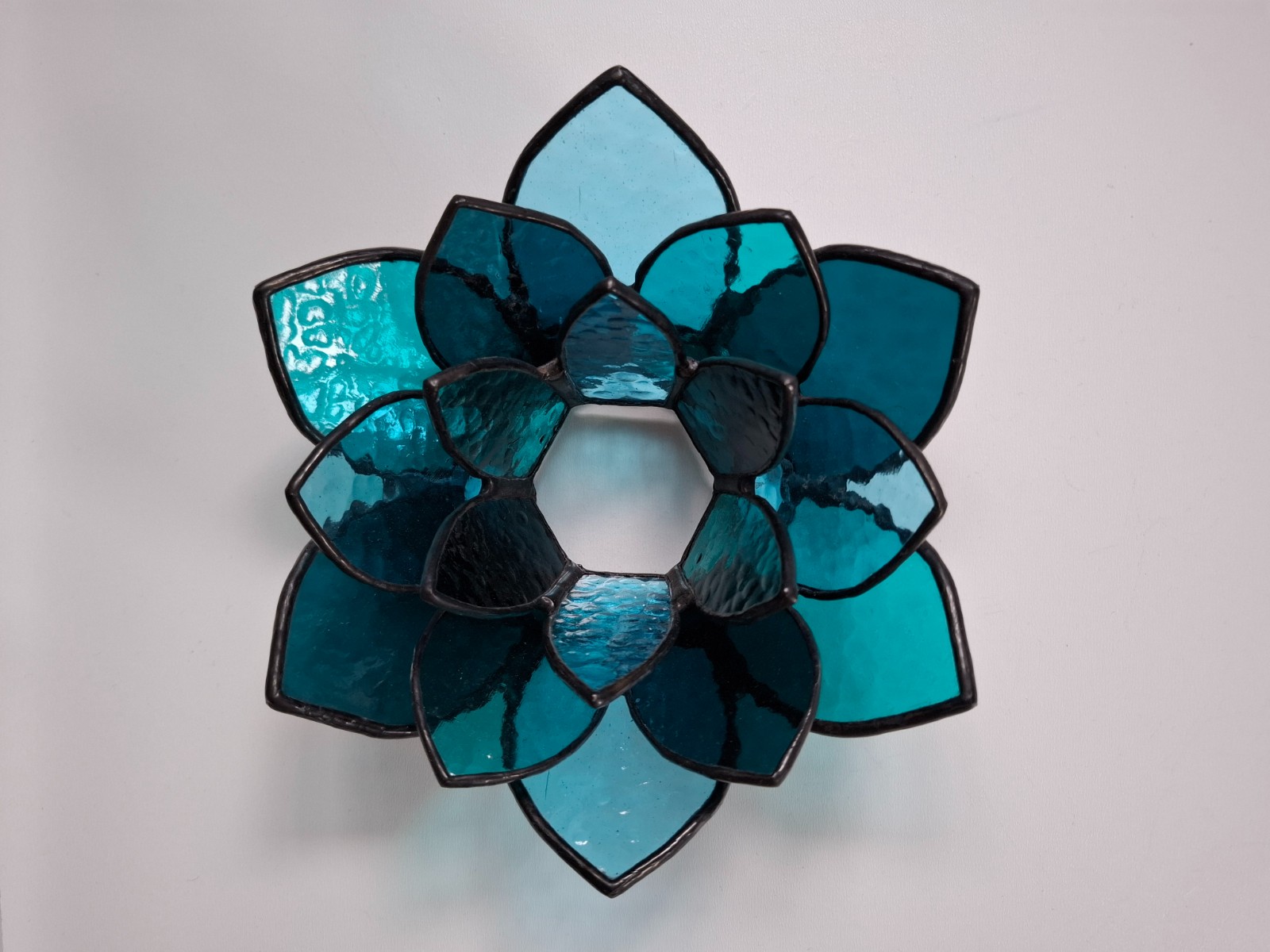 Grote glas in lood lotus "Aurora" - 98909 Grote glas in lood lotus "Aurora"