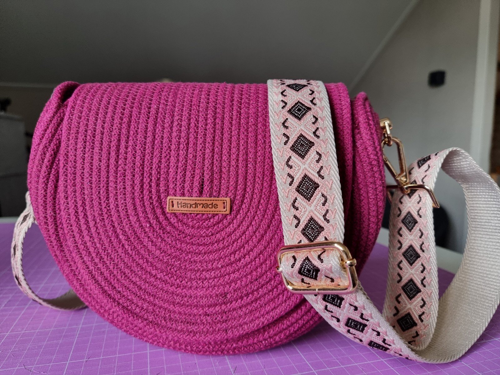 Handmade crossbody tas – duurzaam en stijlvol