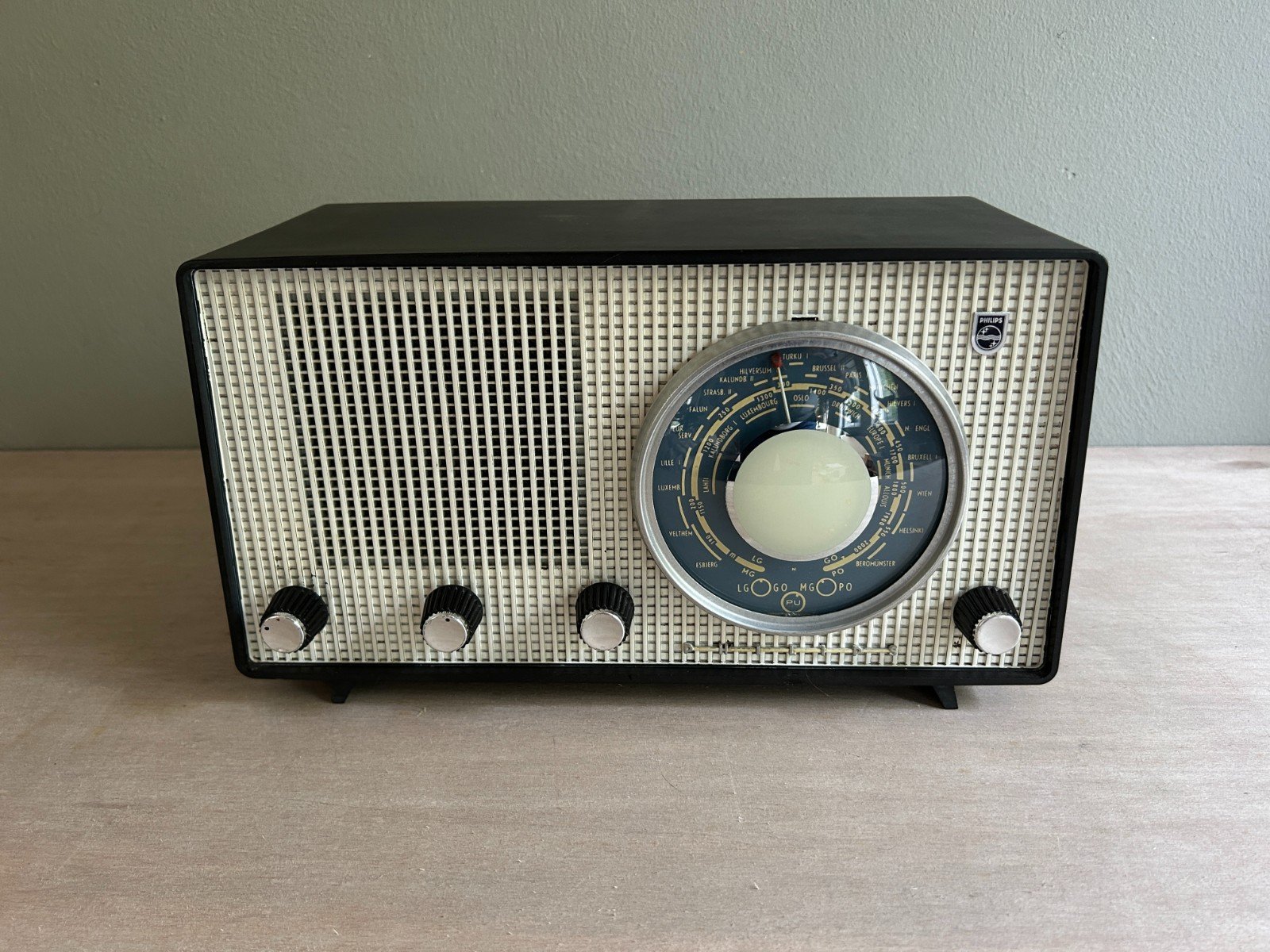 Vintage bluetooth radio  Philips 1956 zwart blauw - 98114 Vintage bluetooth radio  Philips 1956 zwart blauw