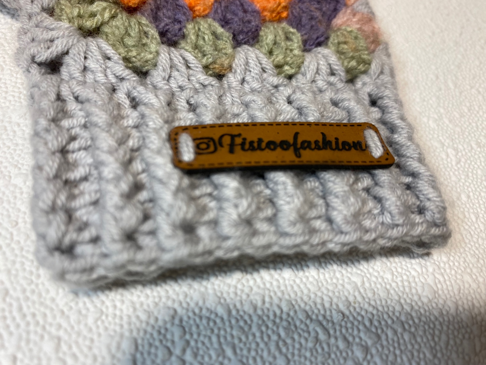 Handmade Crochet Fingerless Glove - 103852 Handgemaakte Gehaakte Vingerloze Handschoen – Speciaal Motief & Leren Label Detail