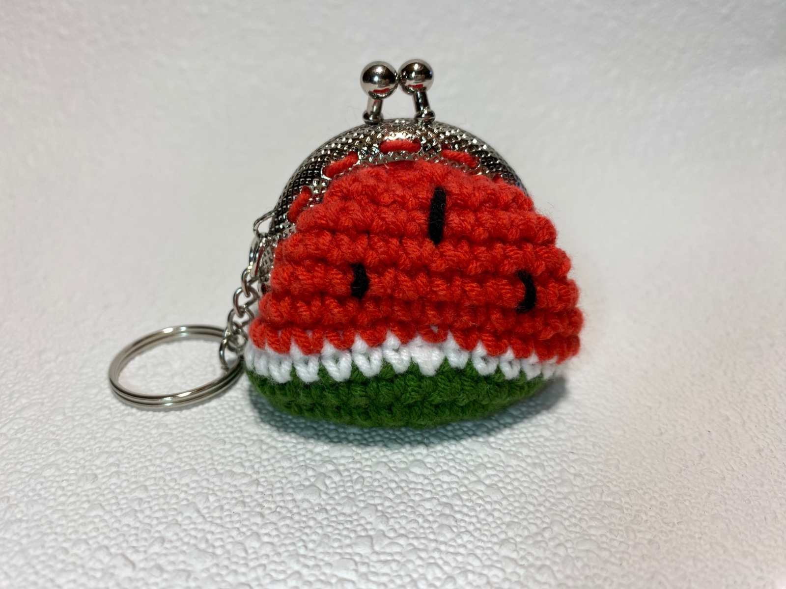 Handmade Watermelon Slice Mini Purse & Keychain - 103837 Handgemaakte Mini Portemonnee & Sleutelhanger in de Vorm van een Watermeloen