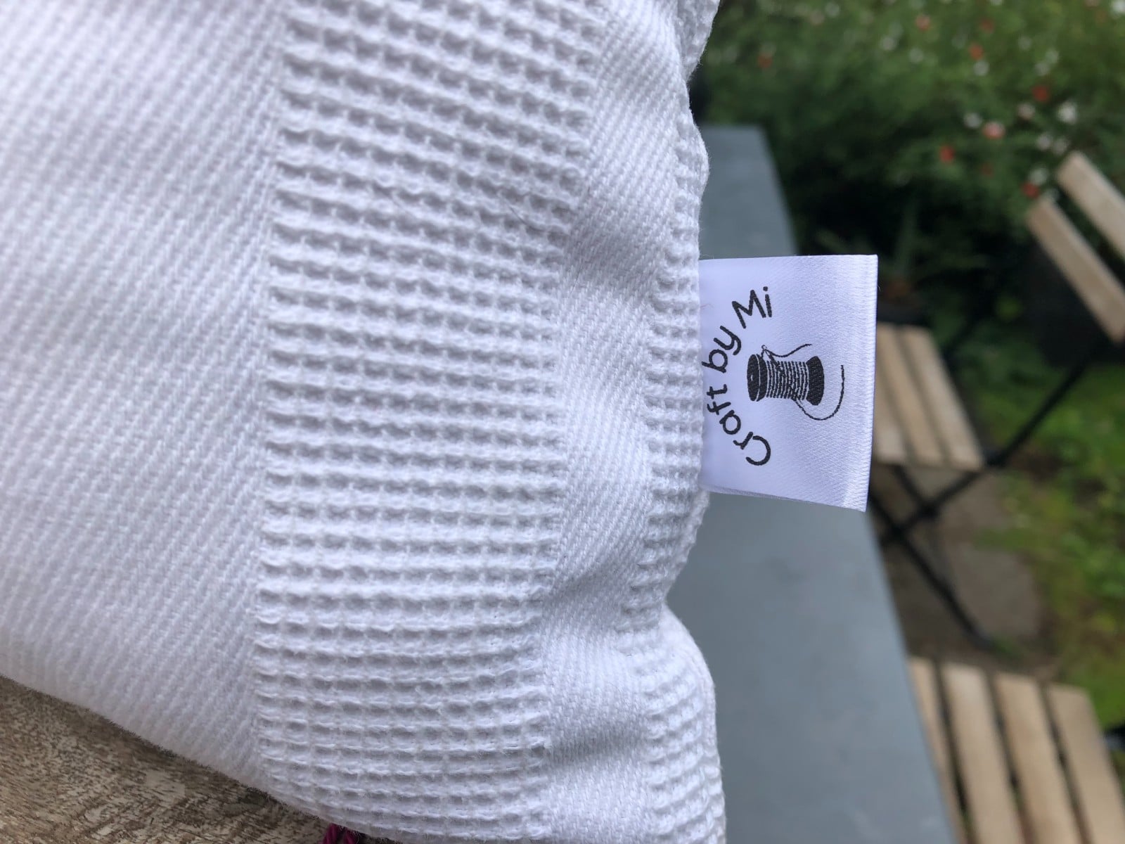 Kussen, sierkussen 30x50 cm van vintage stoffen, randjes en bandjes - 105867 Kussen, sierkussen 30x50 cm van vintage stoffen, randjes en bandjes