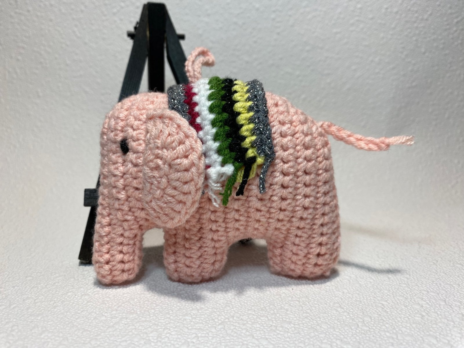 Mini Elephant β Lucky Charm, Keychain & Bag Accessory - 103845 Handgemaakte Gehaakte Mini Olifant β Geluksbrenger, Sleutelhanger & Tass Accessoire Sen