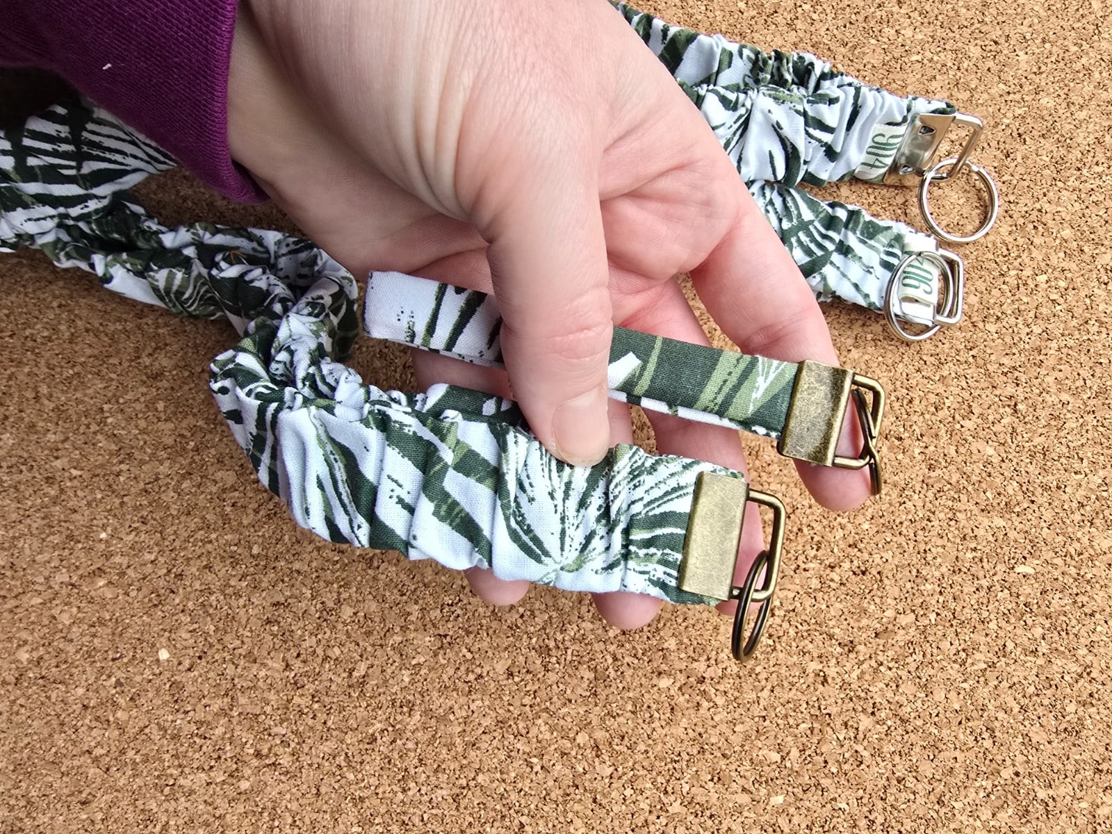 Sleutelhanger | polssleutelhanger | handgemaakt | print | groen, wit … - 116482 Sleutelhanger | polssleutelhanger | handgemaakt | print | groen, wit | Atelier 904