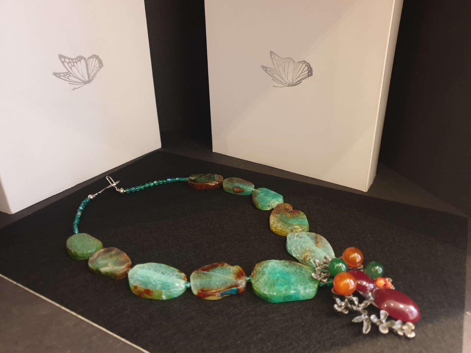 Agaatketting met centrale hangerbroche