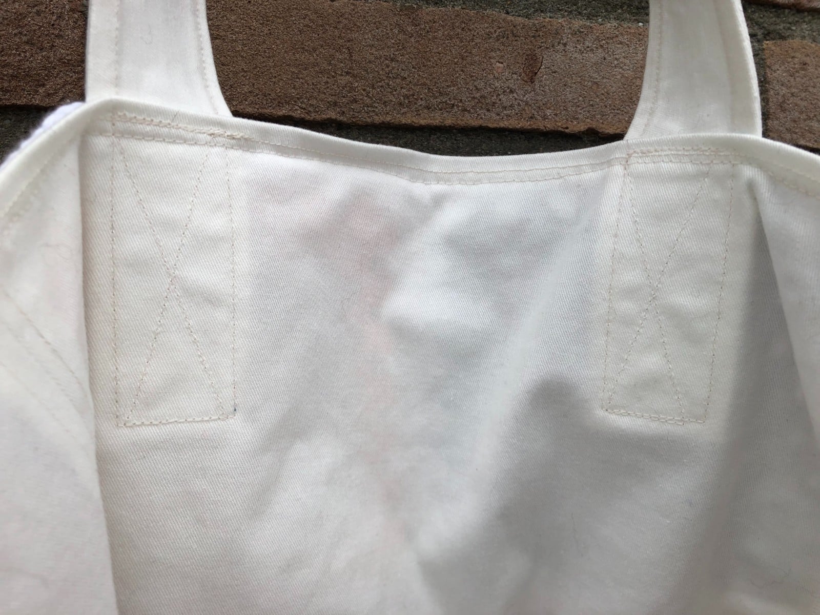 Gehaakte tas van granny squares, totebag, nieuw in thema rood-oranje-paars