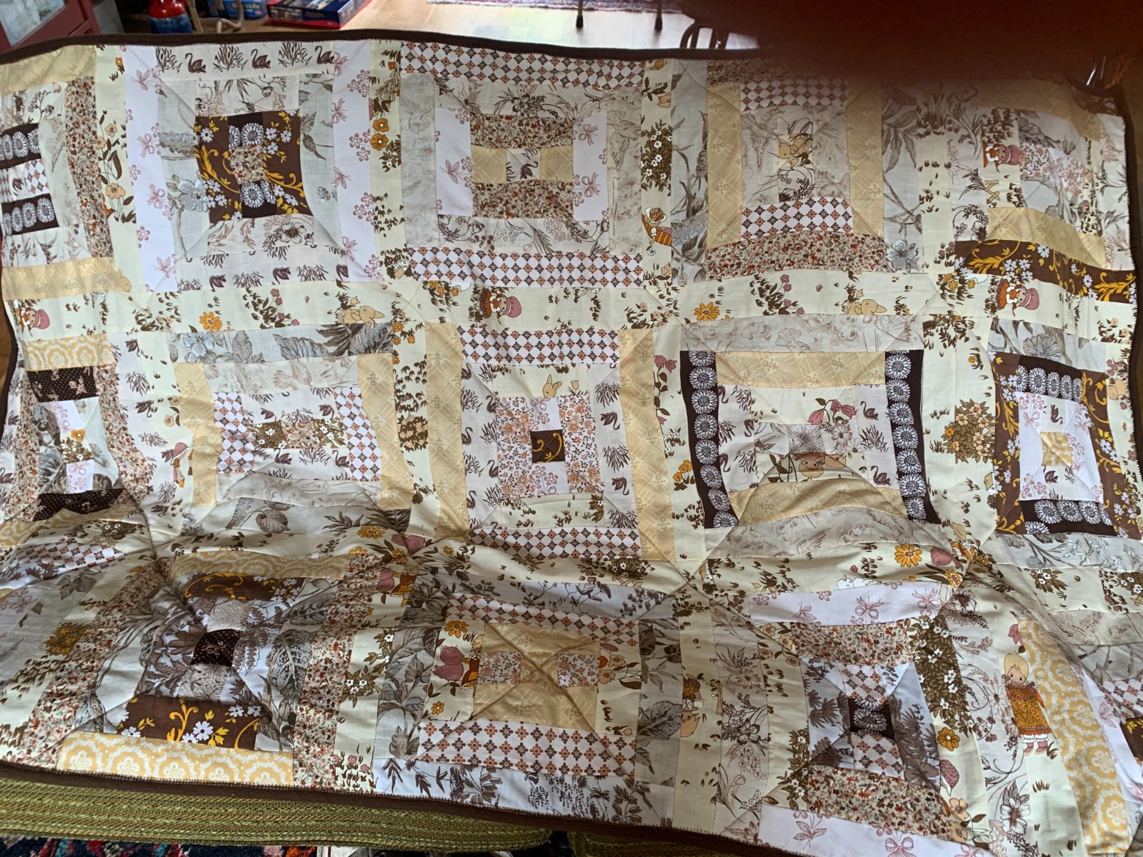 Patchwork kleed van vintage stoffen en kinderddeken - 133709 Patchwork kleed van vintage stoffen en kinderddeken