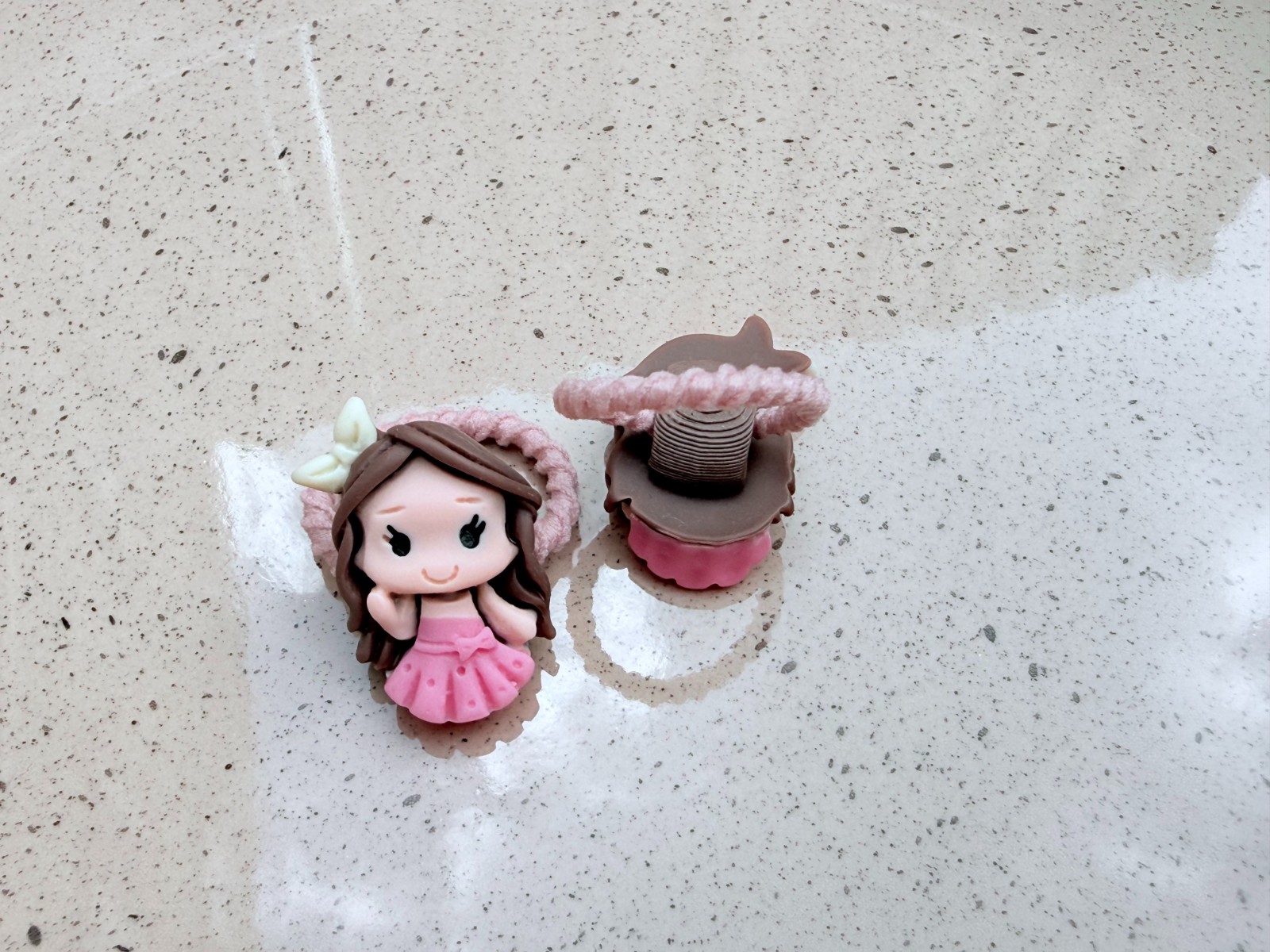 2x Elastieken prinsessen van Resin (eerste staartjes/ onder een vlech… - 140919 2x Elastieken prinsessen van Resin (eerste staartjes/ onder een vlecht)/ Kawaii