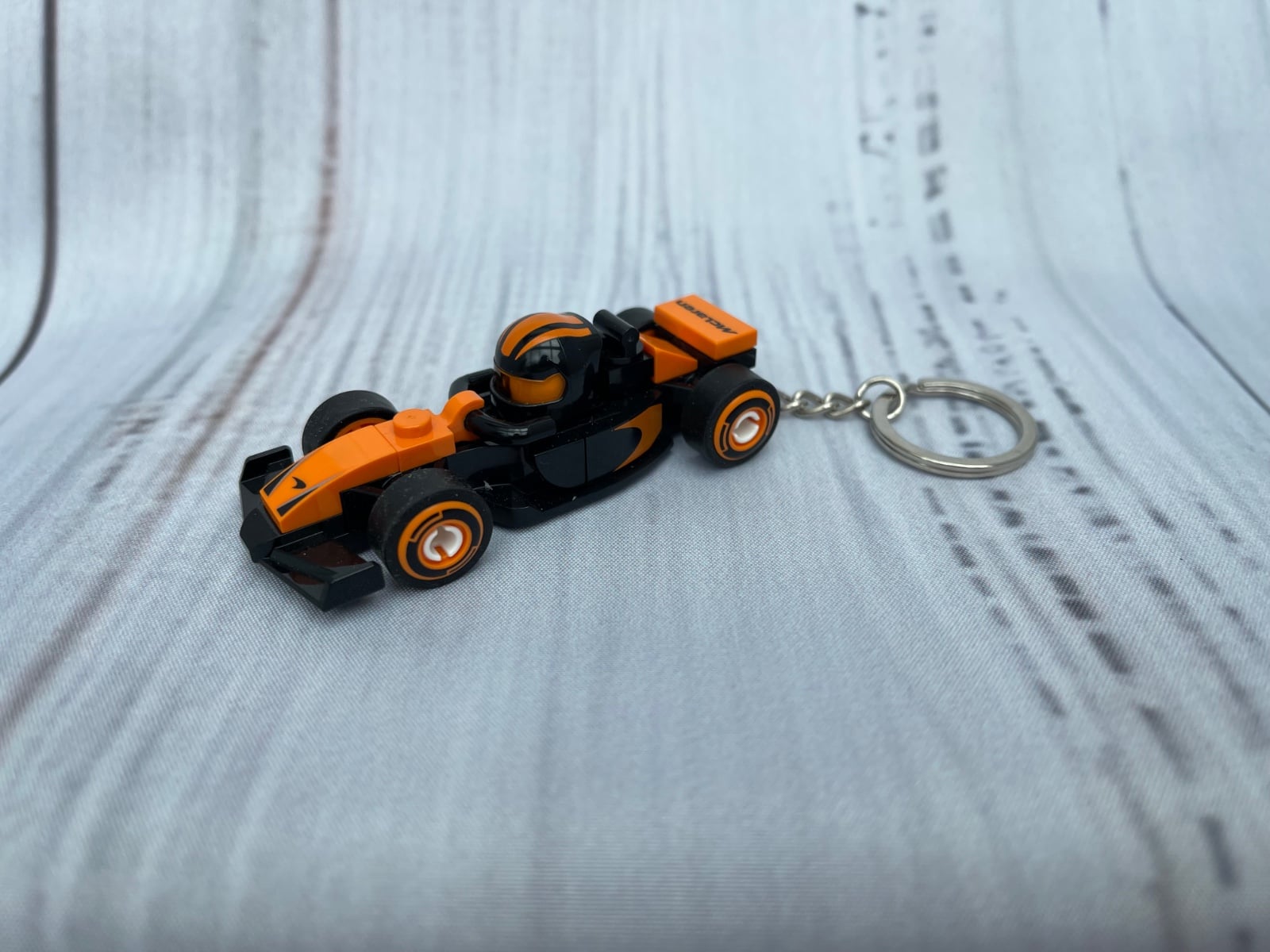 🏎️ Jouw sleutels altijd in Pole Position! 🏎️ - 138353 🏎️ Jouw sleutels altijd op Pole Position! 🏎️