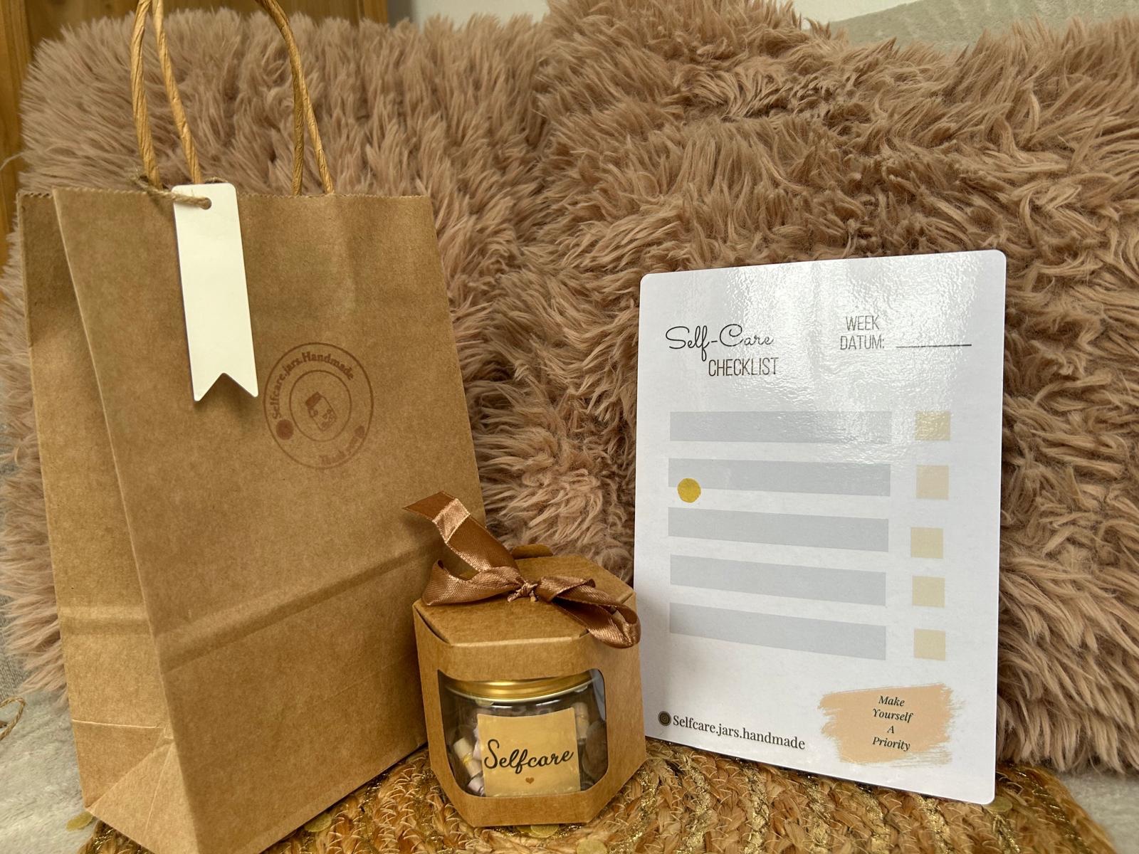 Selfcare jar ~ Activate Selflove~ 90 Quotes & Affirmaties - 147613 Selfcare jar ~ Activate Selflove~ 90 Quotes & Affirmaties