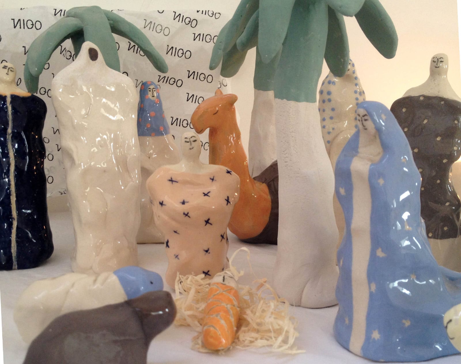 Moderne kerststal keramiek. Genummerd en gesigneerd. Nicolaas Maathui… - 109080 Moderne kerststal keramiek. Genummerd en gesigneerd. Nicolaas Maathuis (NIC-O)