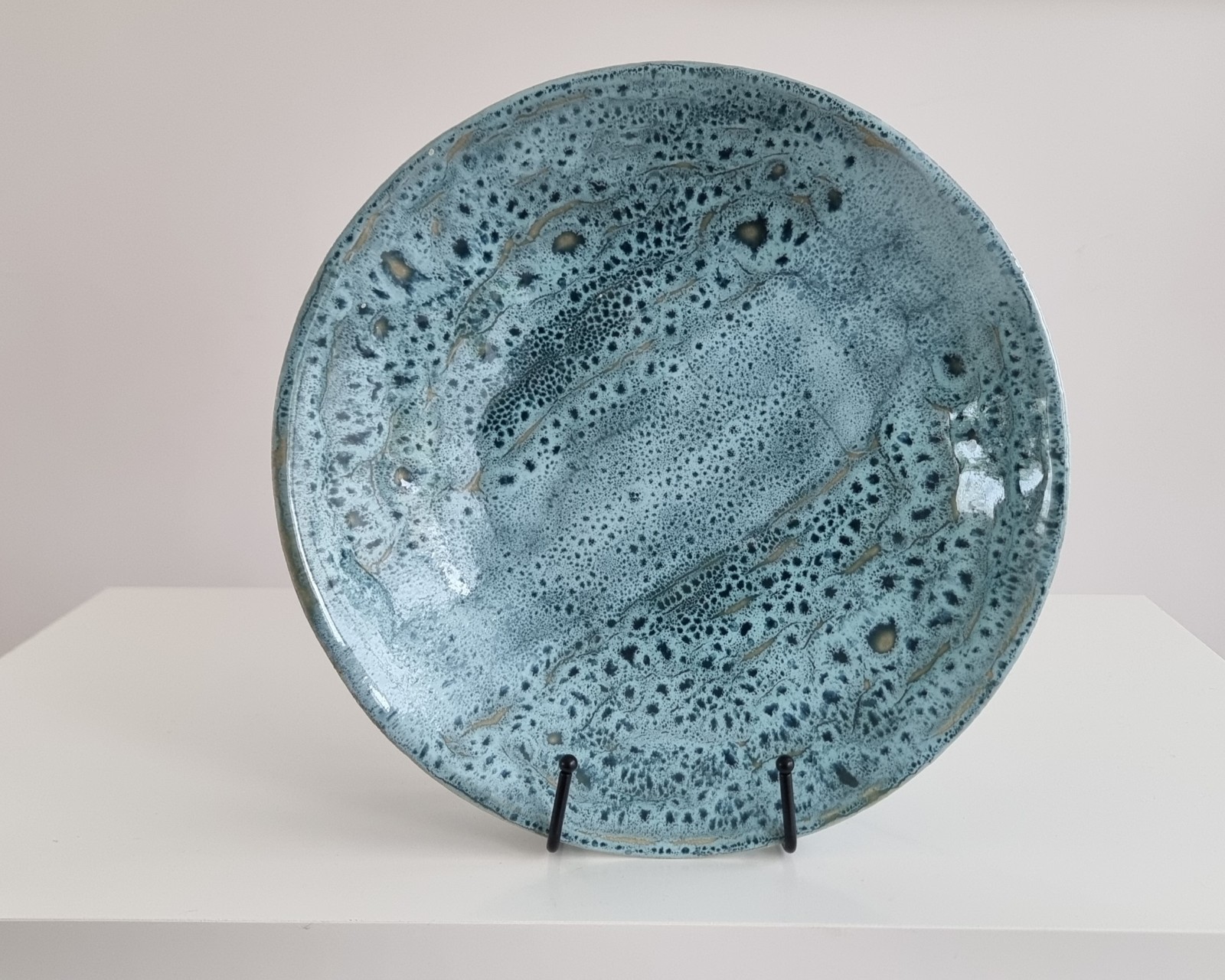 Handgemaakte schaal, handmade dish, decoratieve glazuur, foodsave, ke… - 101152 Handgemaakte schaal, handmade dish, decoratieve glazuur, foodsave, keramiek