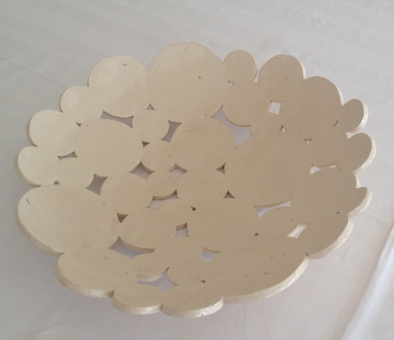 Handgemaakte schaal keramiek (variant), gesigneerd en genummerd(Ø 40… - 109146 Handgemaakte schaal keramiek (variant), gesigneerd en genummerd(Ø 40 cm) Nicolaas Maathuis (NIC-O)