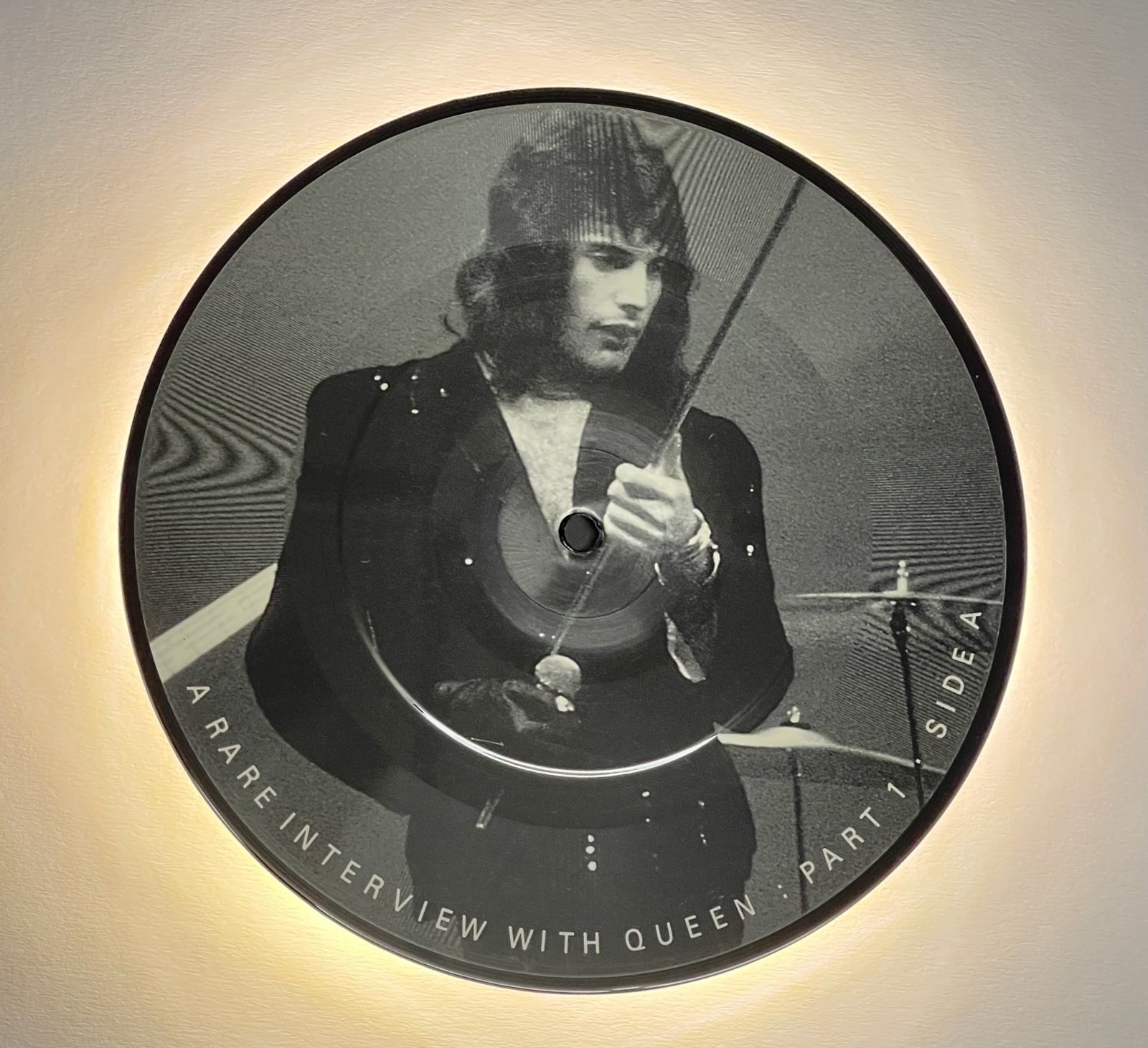 Queen picture disc wandlamp met sfeervolle verlichting - 146334 Wandlamp met Queen picture disc