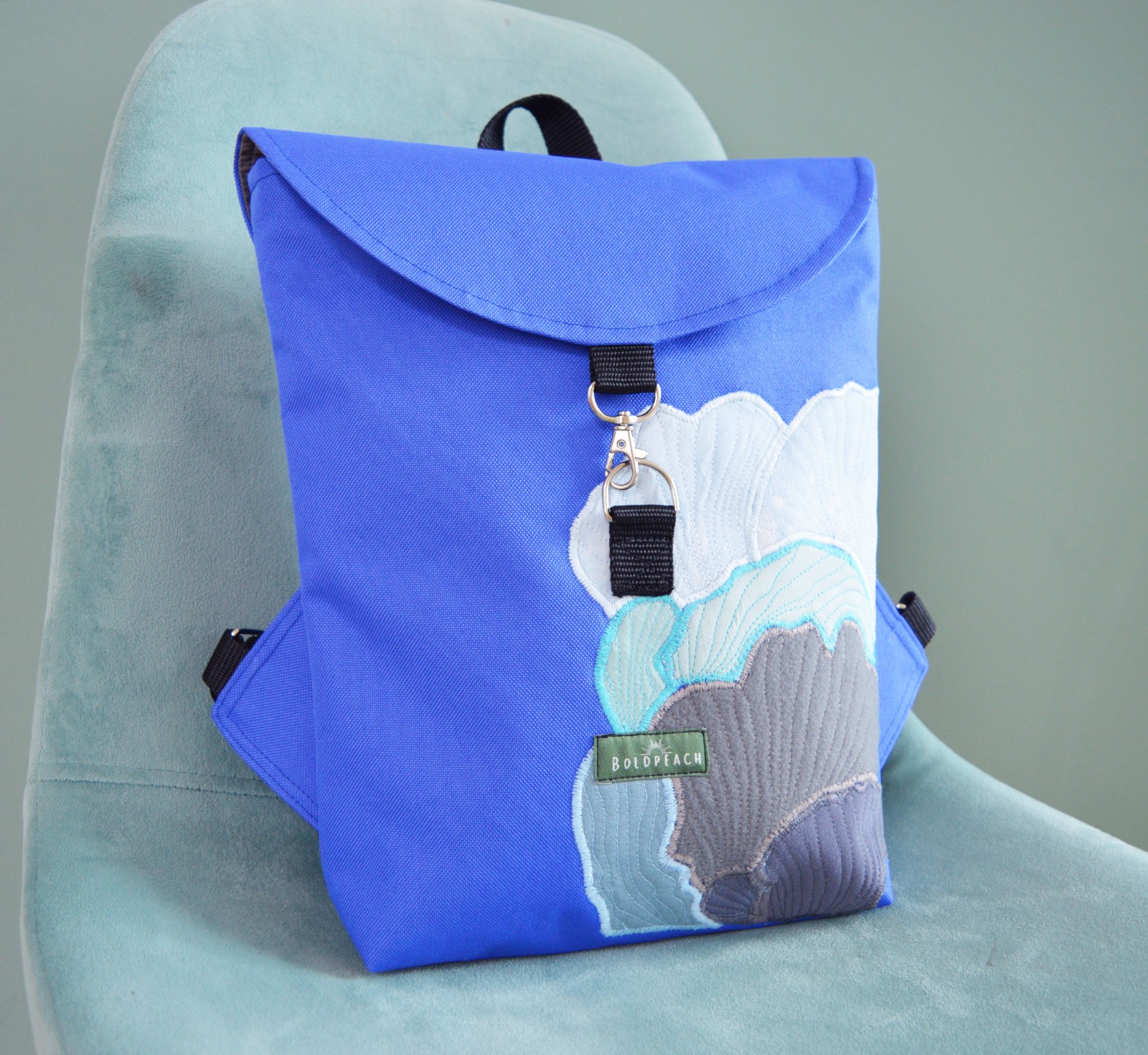 Blauwe waterdicht rugzak met magische paddestoel textiel kunstwerk - 81104 Blauwe waterdicht rugzak met magische paddestoel textiel kunstwerk