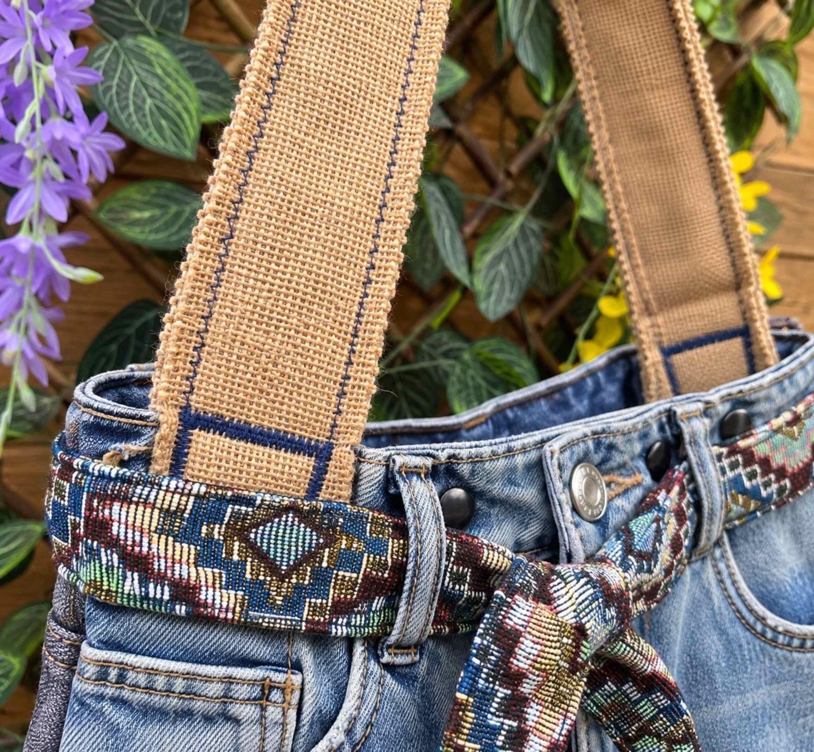Upcycled Denim Schoudertas – Boho Details – One of a Kind - 153126 Upcycled Denim Schoudertas – Boho Details – One of a Kind