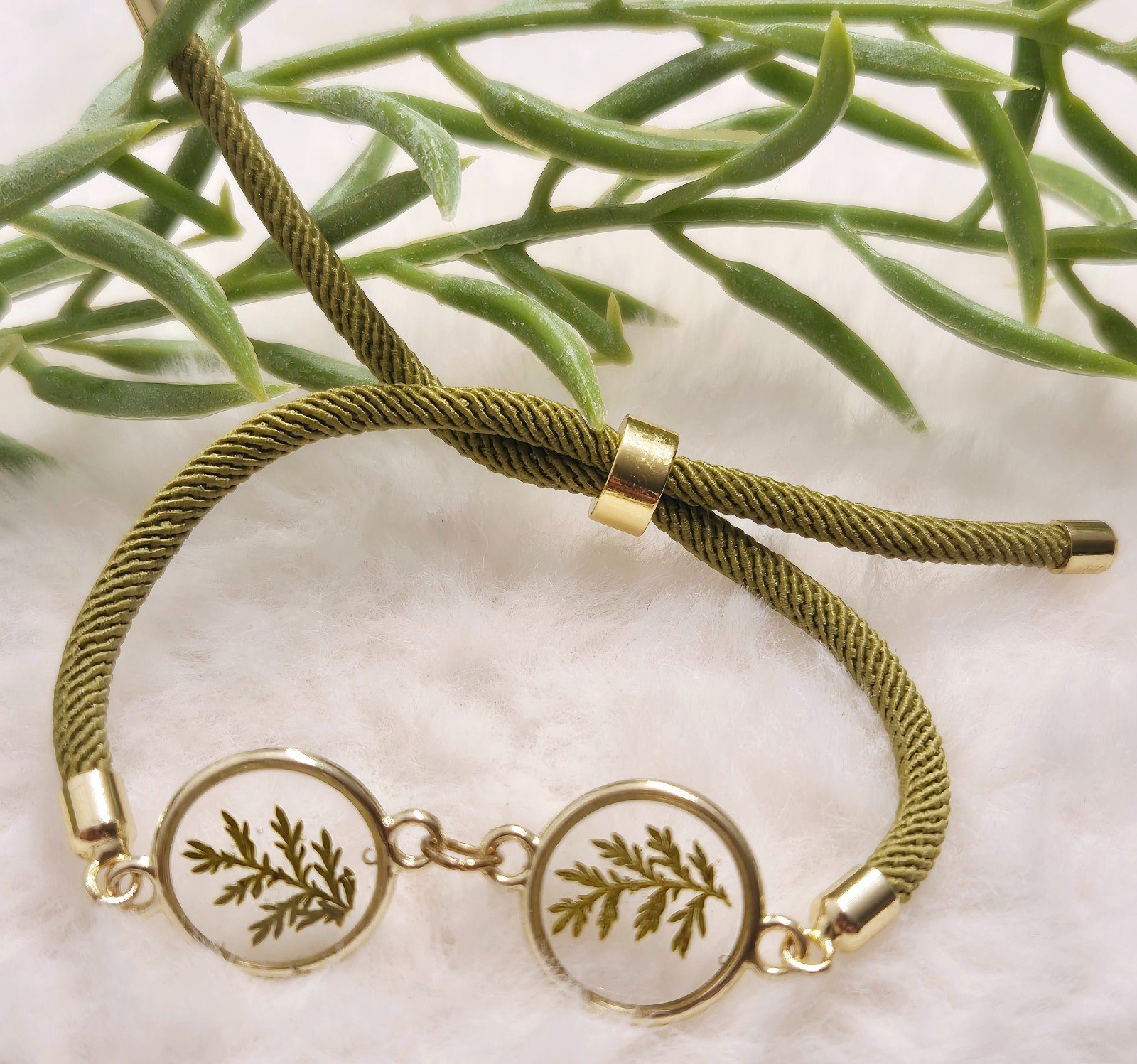 Adjustable resin armband - 50990.jpeg Adjustable resin armband