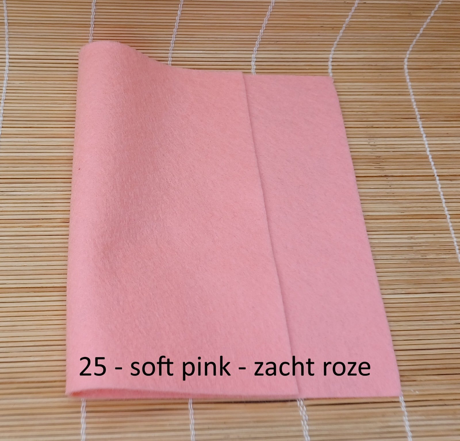 Viltset zomer, set van 8 lapjes wollen vilt