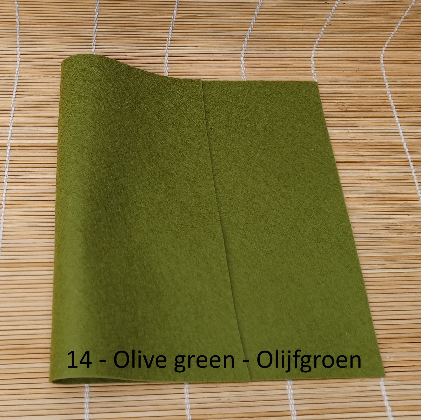 Wollen vilt set Herfstkleuren - 144048 Set van 8 lapjes wollen vilt in Herfstkleuren