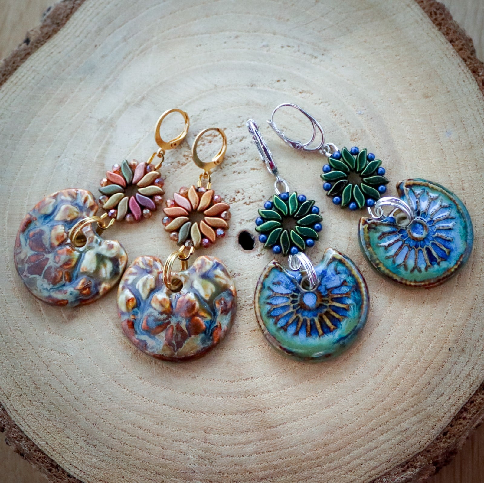 Ancient Treasures & Bohemian Soul, artistieke oorbellen met keramisch… - 153847 Ancient Treasures & Bohemian Soul, artistieke oorbellen met keramische hangers