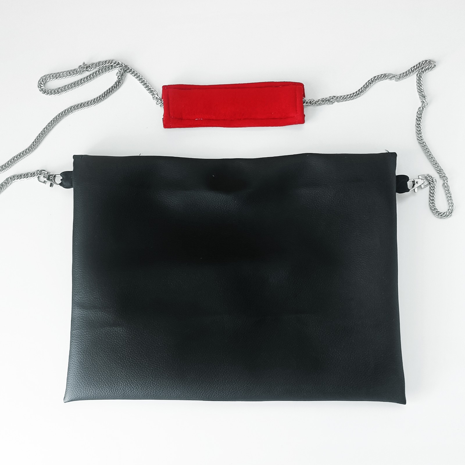 Rood met zwarte enveloppe handtas