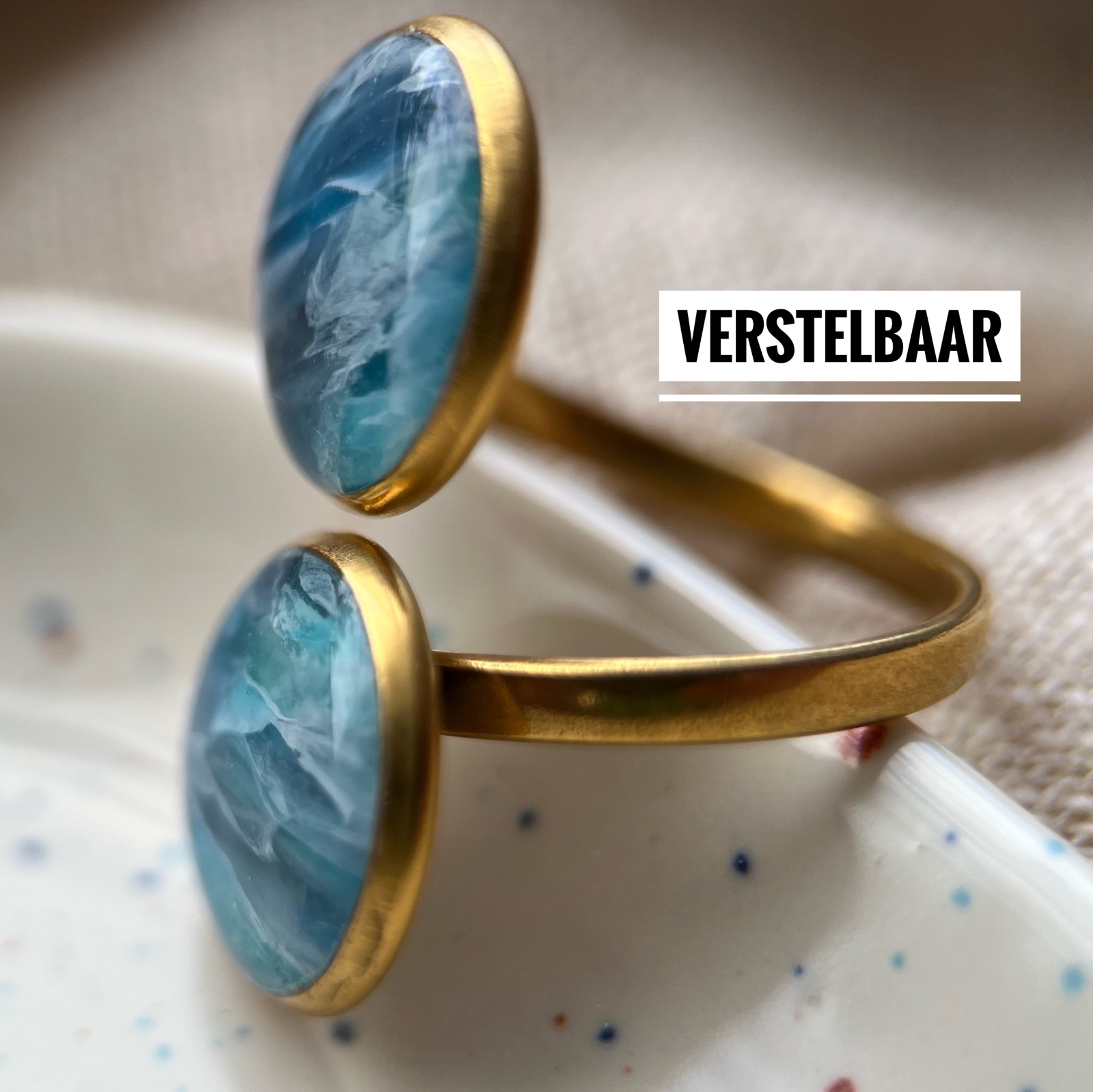Blauwe faux steen ring (verstelbaar)