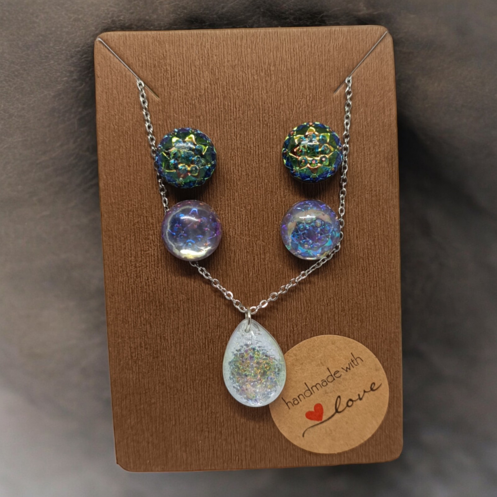 Glanzende camouflerende glitter oorbellen ketting set