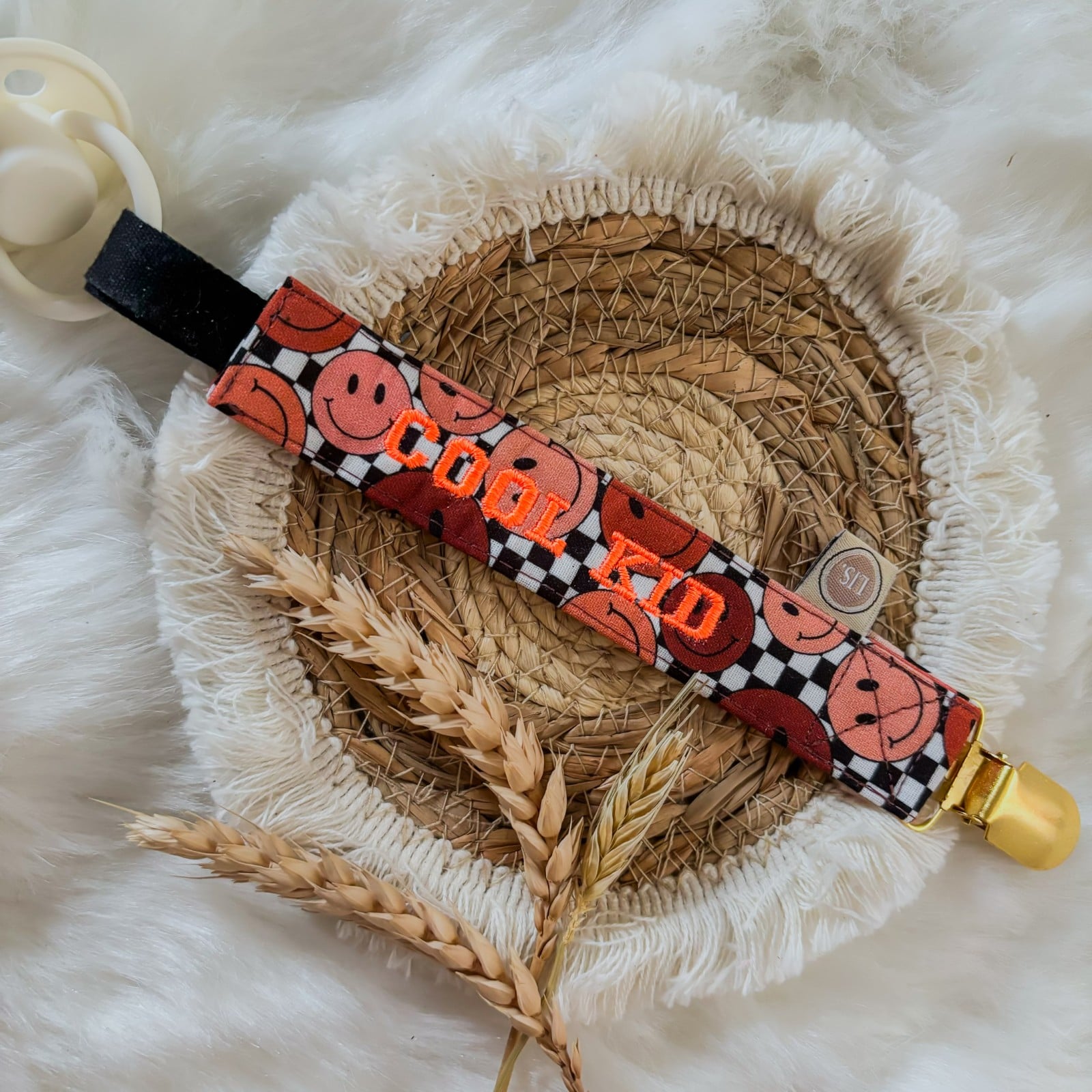 Speenkoord - Smileys brown - 48267.jpeg Speenkoord - Smileys brown