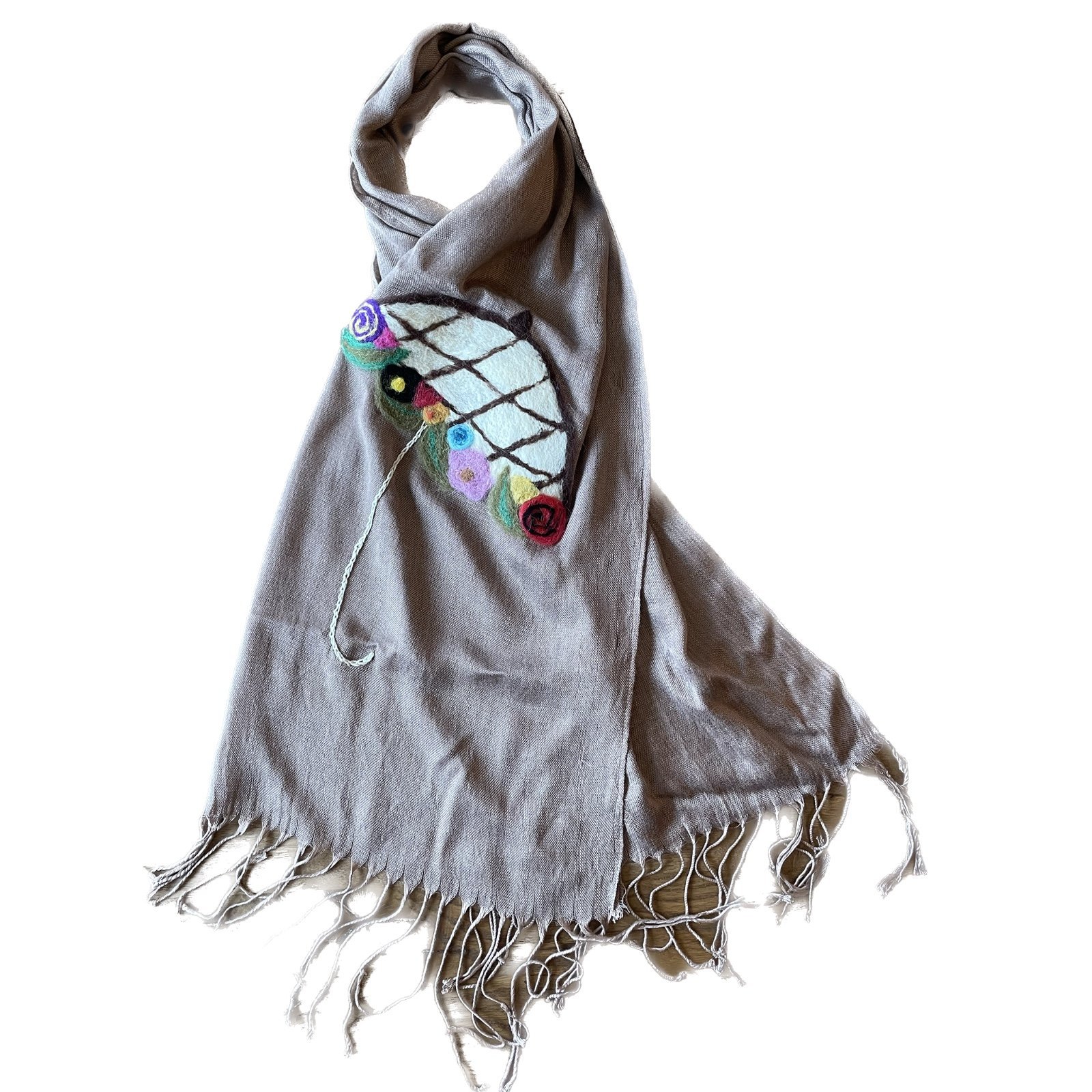 Geborduurde linnen sjaal met vrolijke zonnebloem