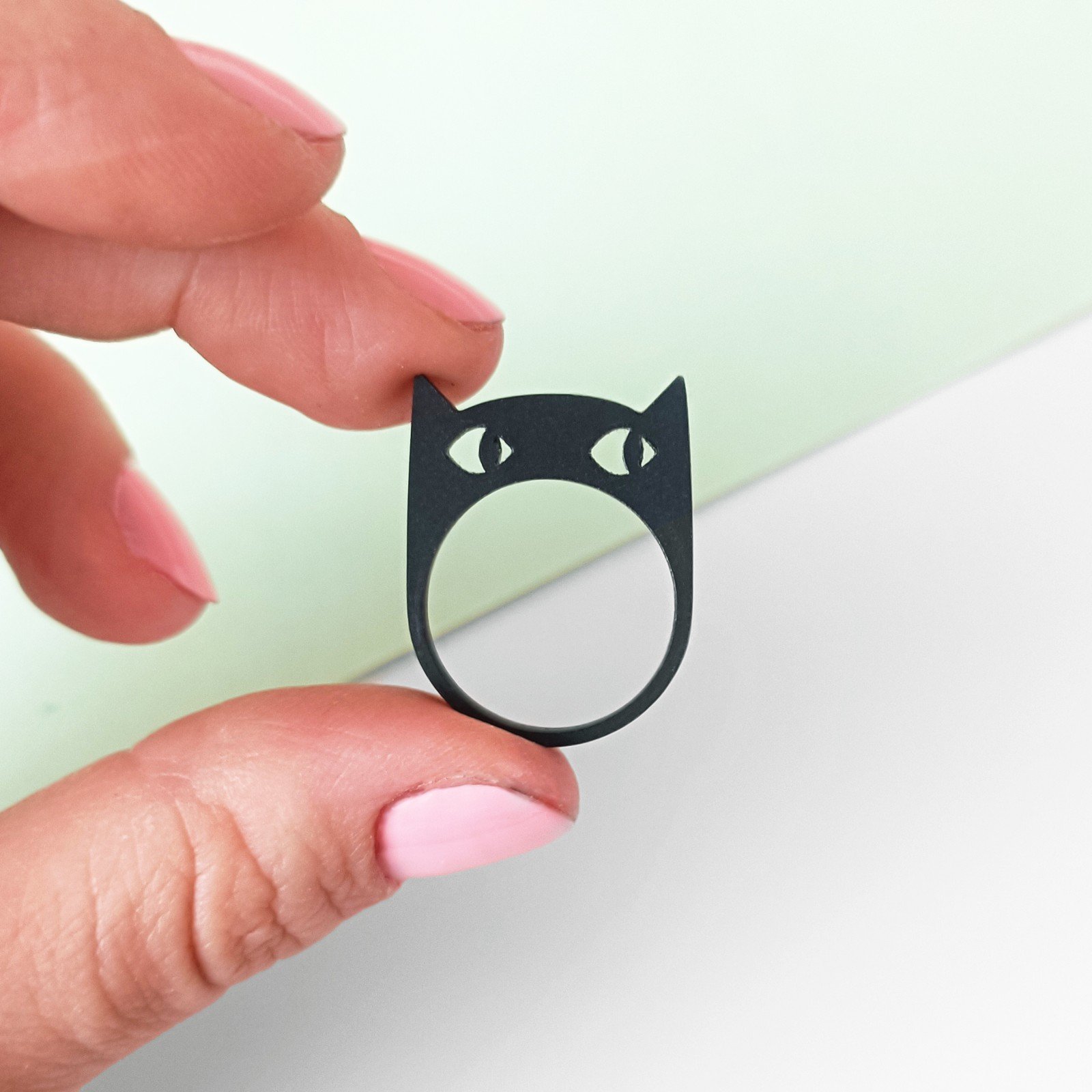 Glurende kat ring - 52027.jpeg Glurende kat ring