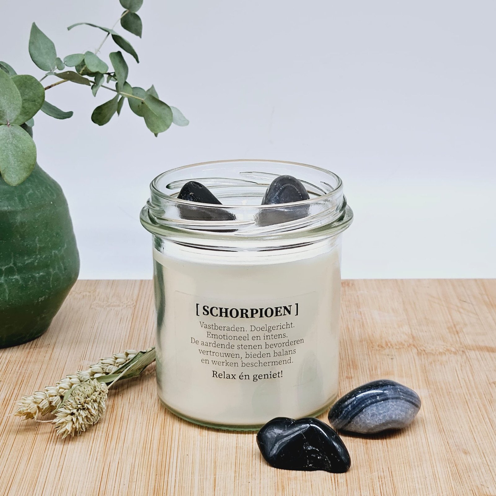 DIY pakket - Sterrenbeeld geurkaars met edelsteen - Schorpioen - 54251.jpeg DIY pakket - Sterrenbeeld geurkaars met edelstenen - Schorpioen