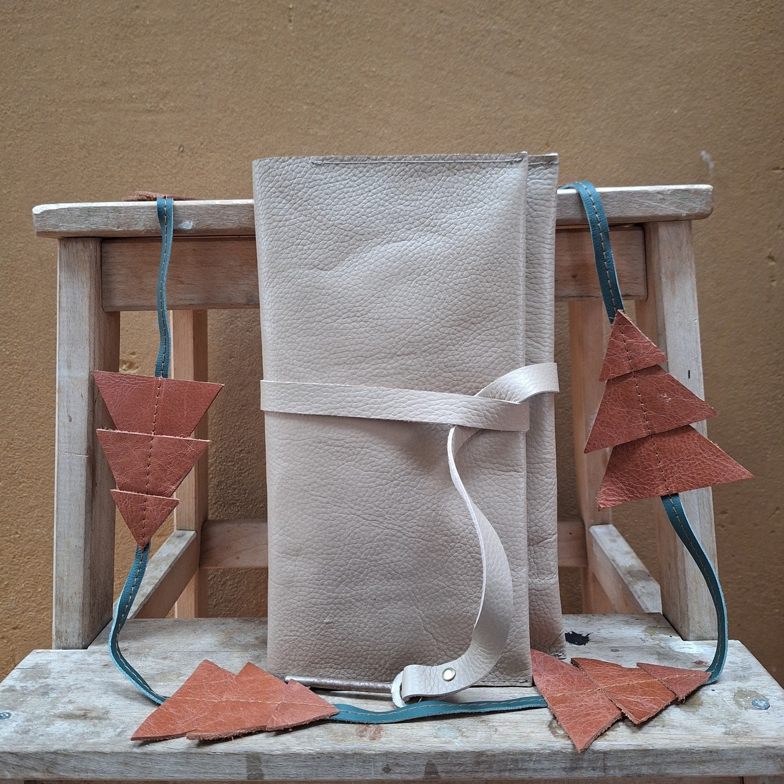 Kerstornament Boomslinger Marius - 55644.jpeg Leren Kerstornament Boomslinger Marius