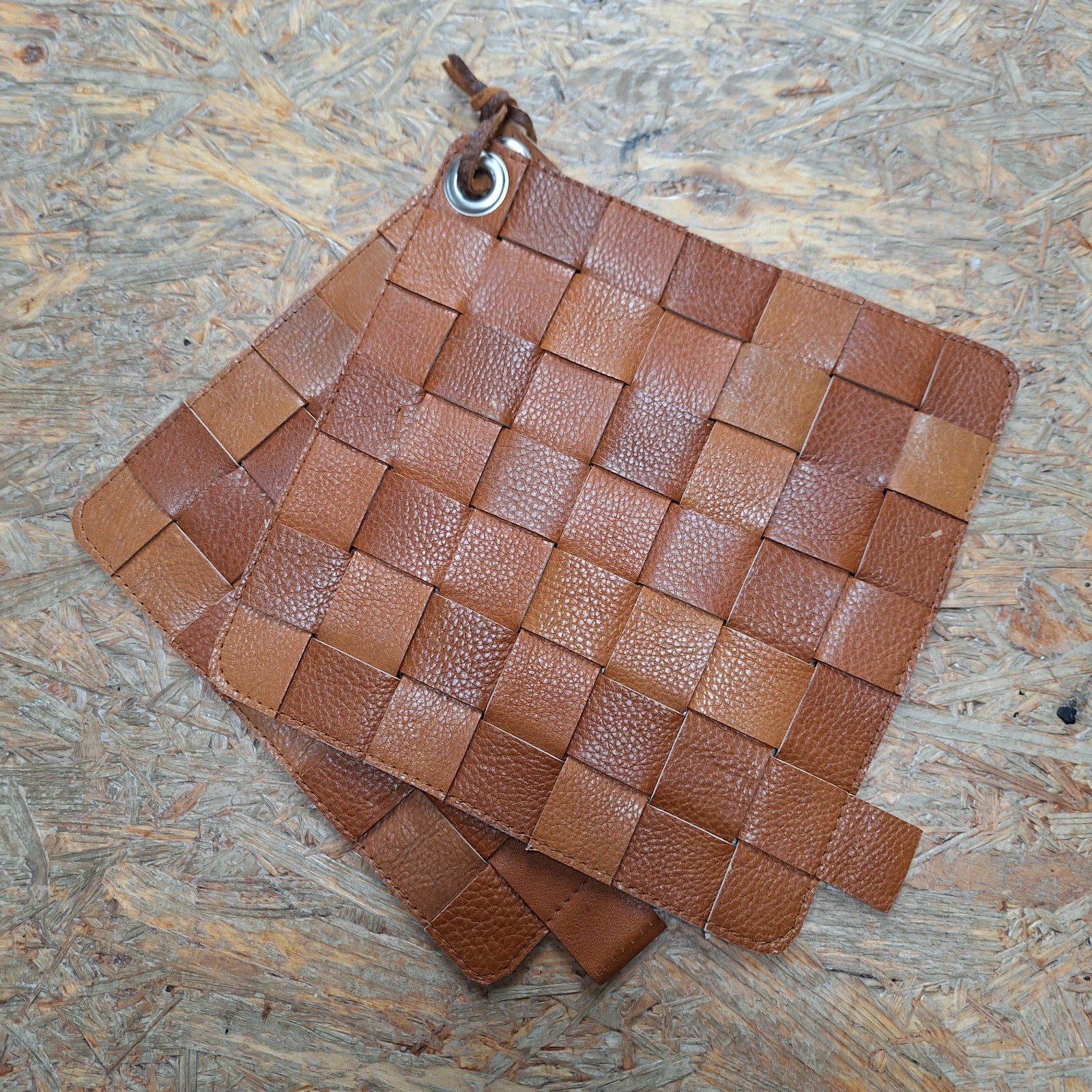 Pannen Lappen - 55638.jpeg Leren pannenlappen limited edition