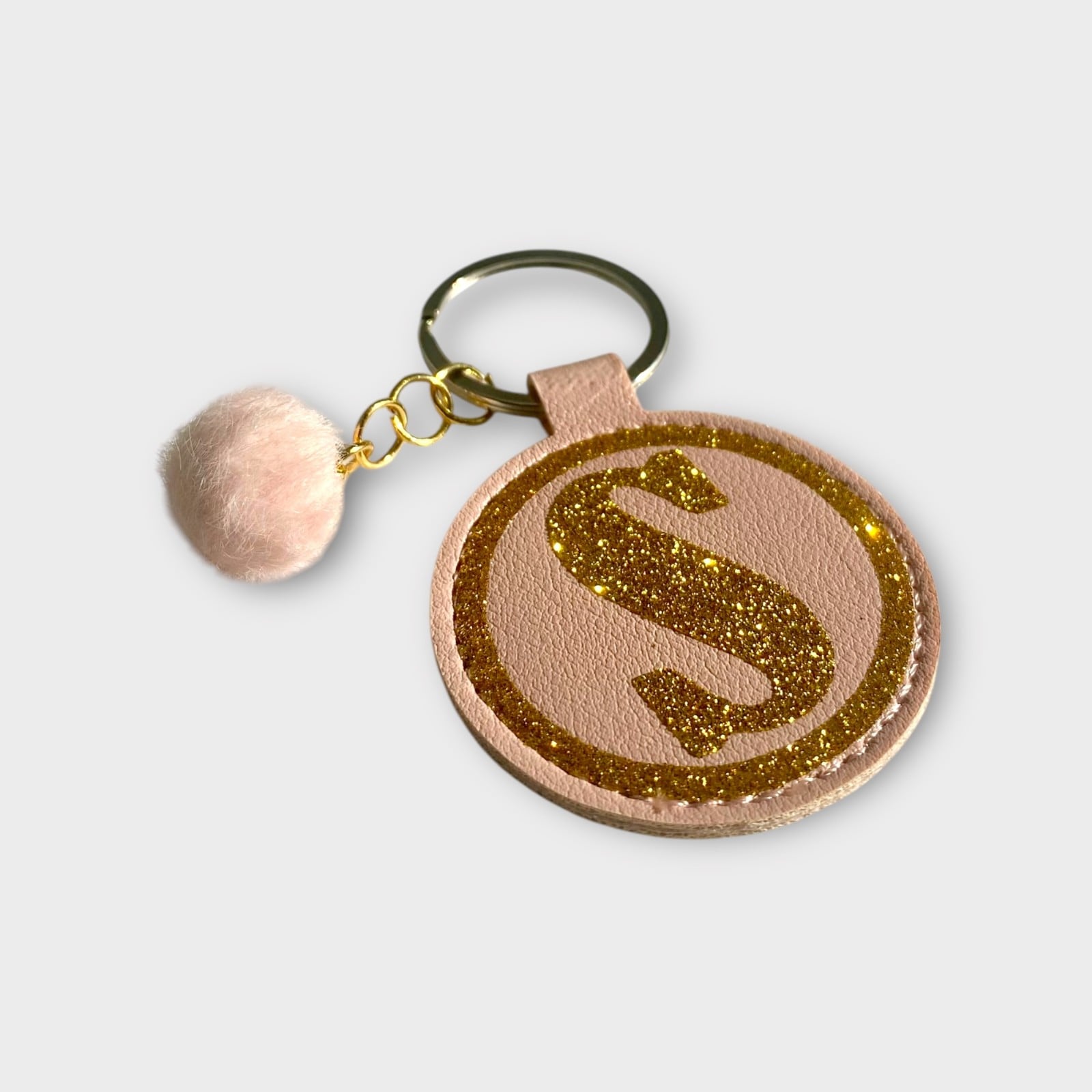 Handgemaakte Aanpasbare Kunstleren Sleutelhangers – Kies Jouw Eigen Gouden Letter