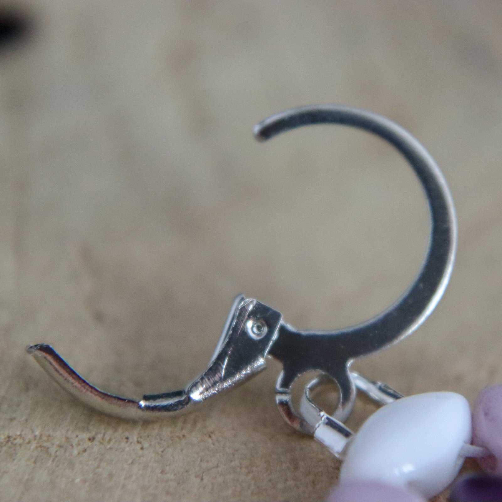 Konijnen oorbellen met paasei component van kralen voor Pasen - 69003.jpeg Konijnen oorbellen met paasei component van kralen voor Pasen