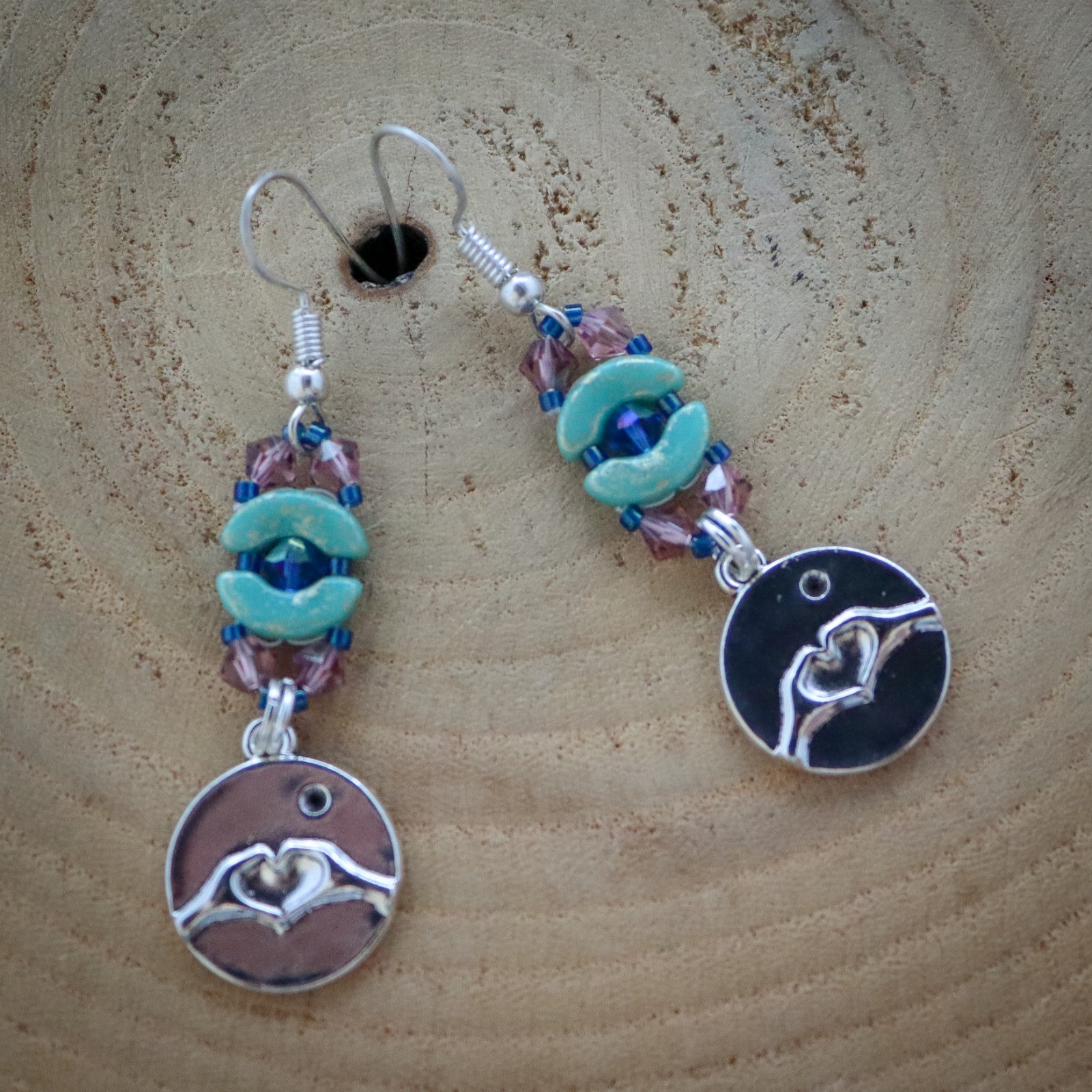 Verbonden Hart, Oorbellen met betekenis en sprankelende kralen - 73716.jpeg Verbonden Hart, Oorbellen met betekenis en sprankelende kralen