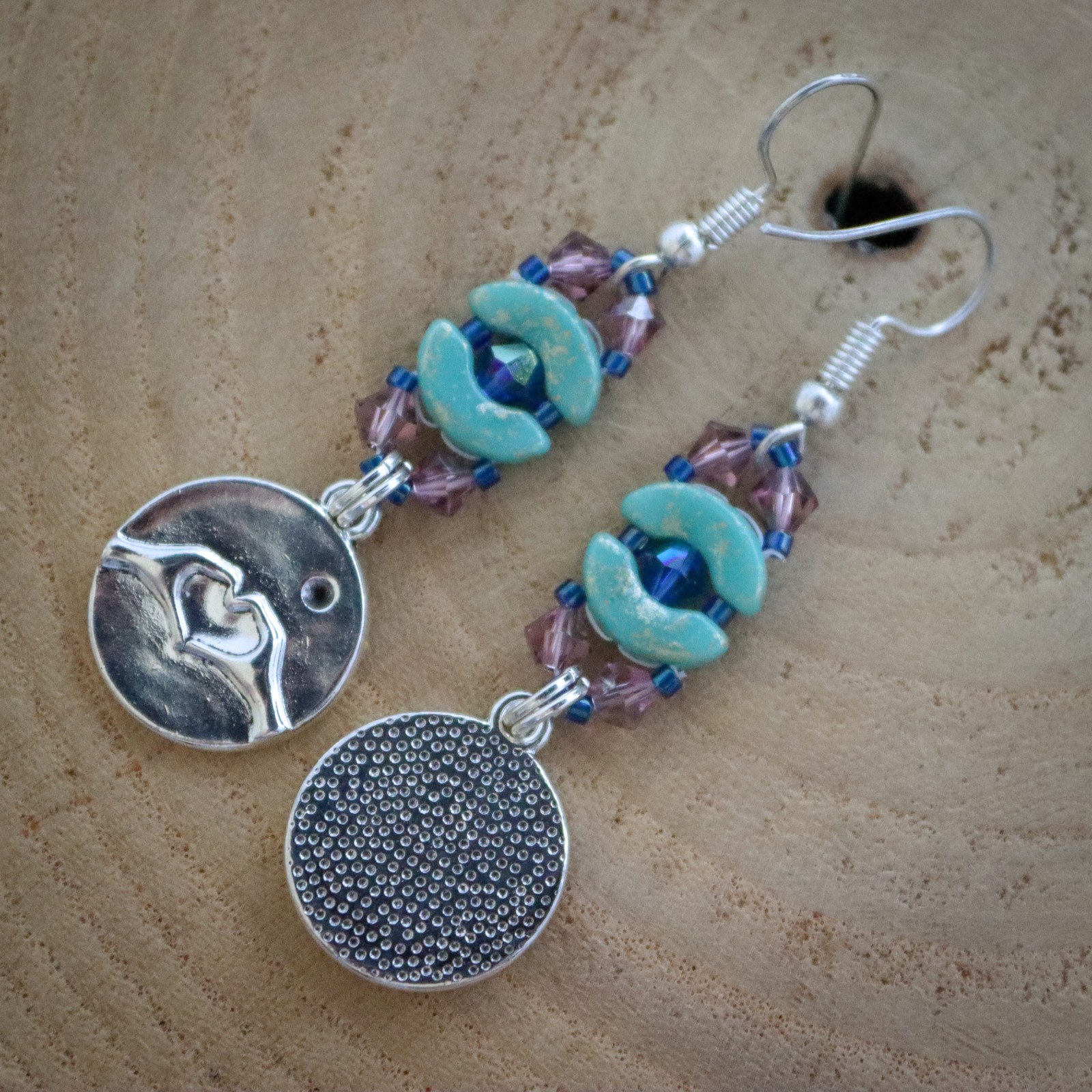 Verbonden Hart, Oorbellen met betekenis en sprankelende kralen - 73720.jpeg Verbonden Hart, Oorbellen met betekenis en sprankelende kralen