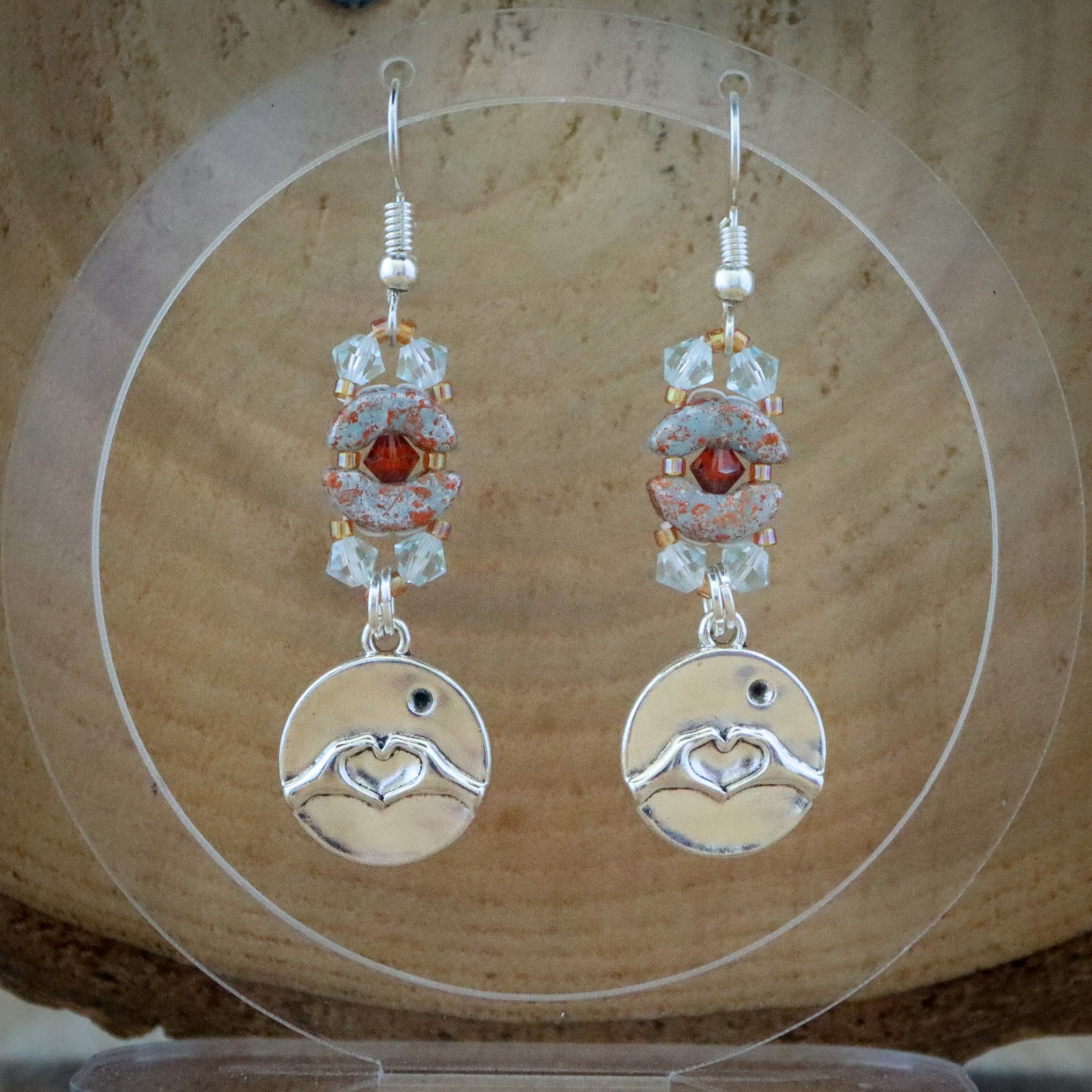 Verbonden Hart, Oorbellen met betekenis en sprankelende kralen - 73726.jpeg Verbonden Hart, Oorbellen met betekenis en sprankelende kralen