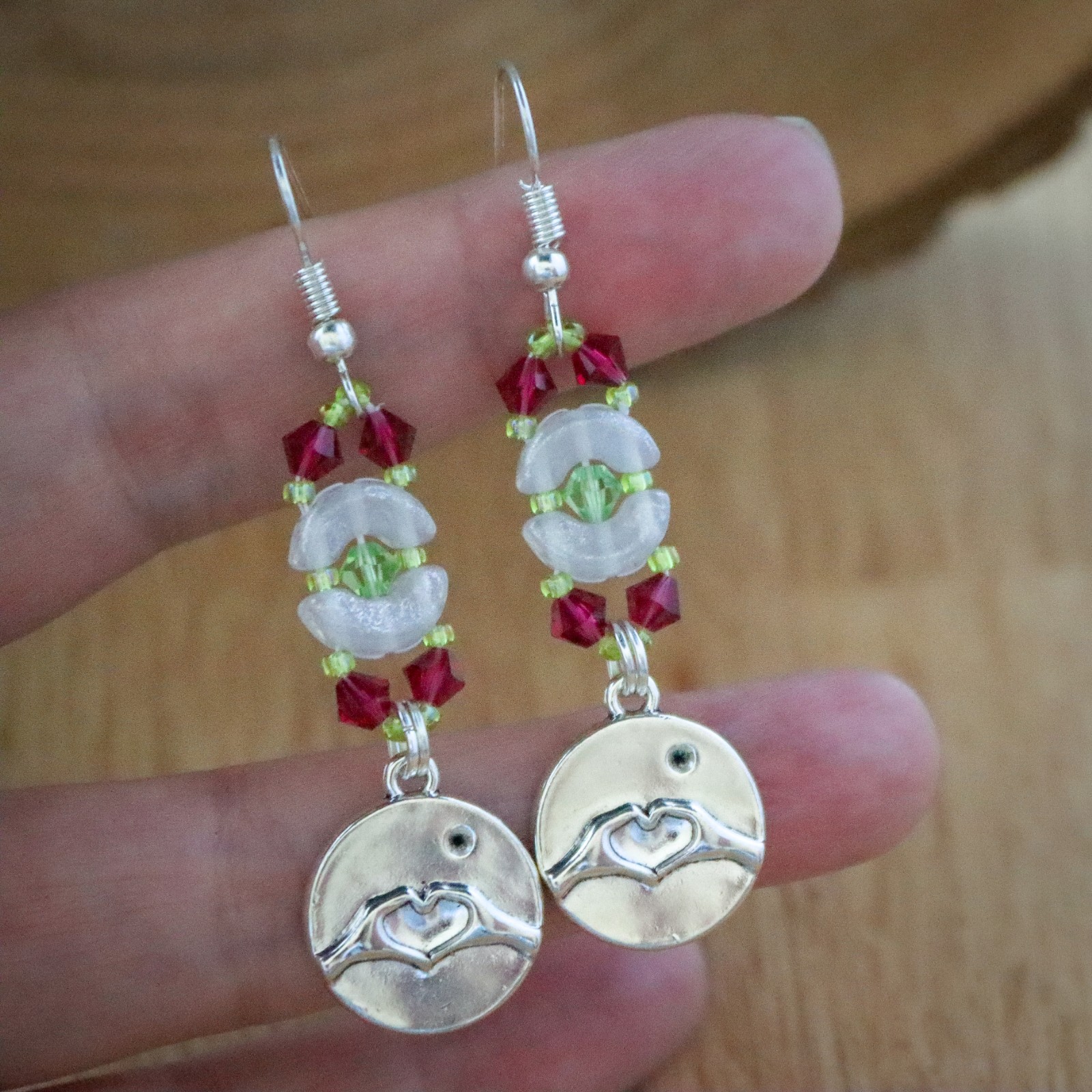 Verbonden Hart, Oorbellen met betekenis en sprankelende kralen - 73731.jpeg Verbonden Hart, Oorbellen met betekenis en sprankelende kralen