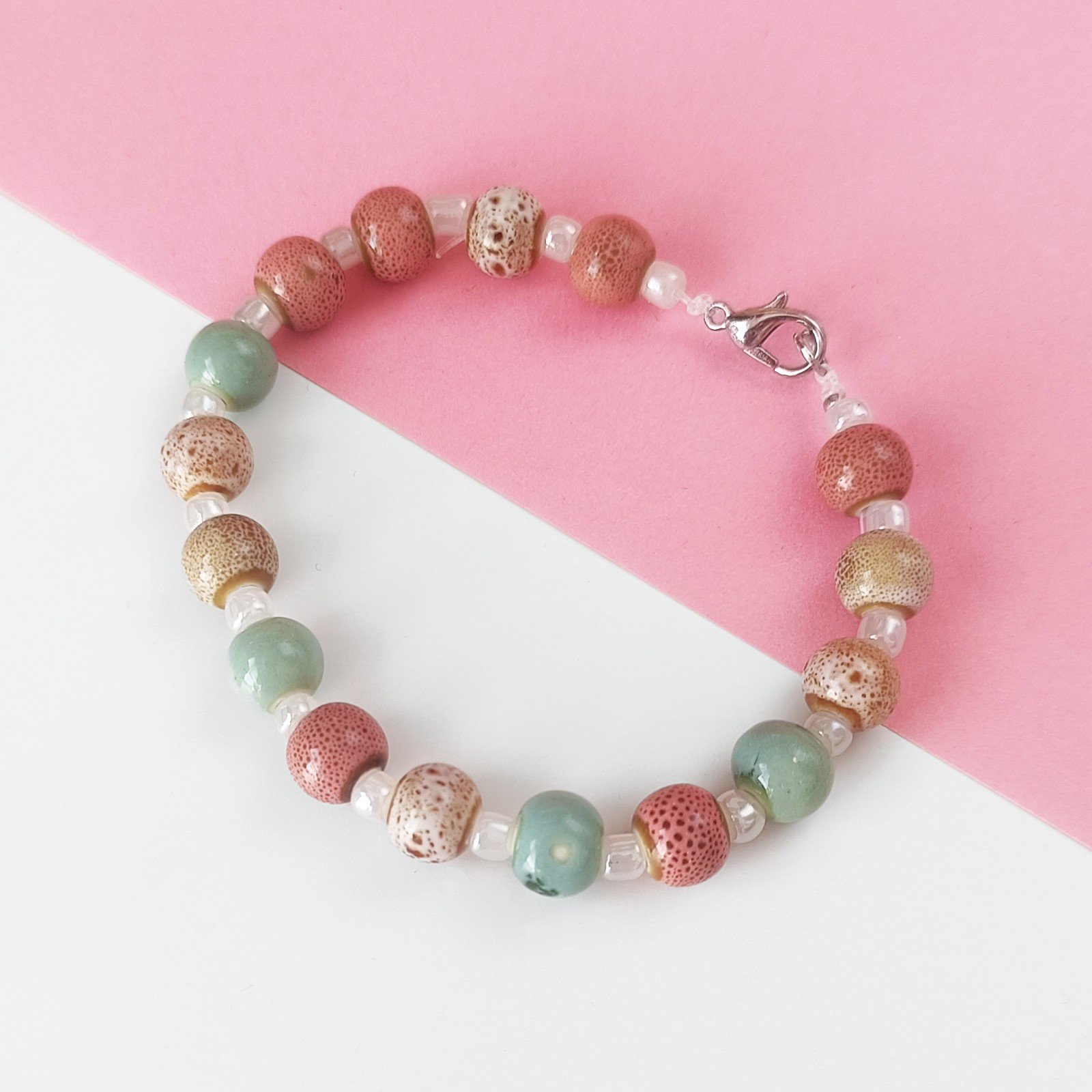 Kralen armband van met keramische kralen - Roze - blauw