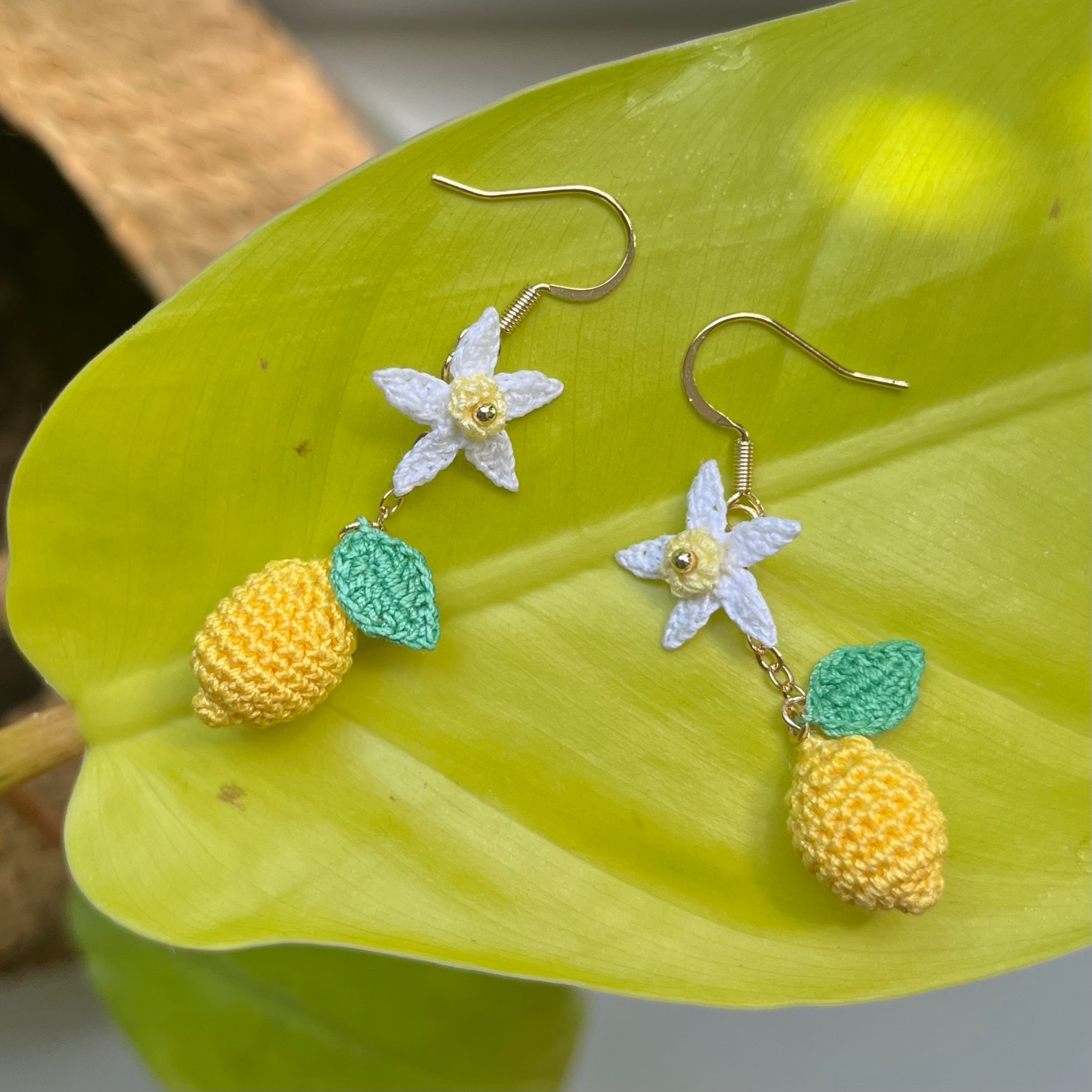 Gehaakte Citroen Oorbellen – Handgemaakte Fruit Hangers - 84638 Gehaakte Citroen Oorbellen – Handgemaakte Fruit Hangers