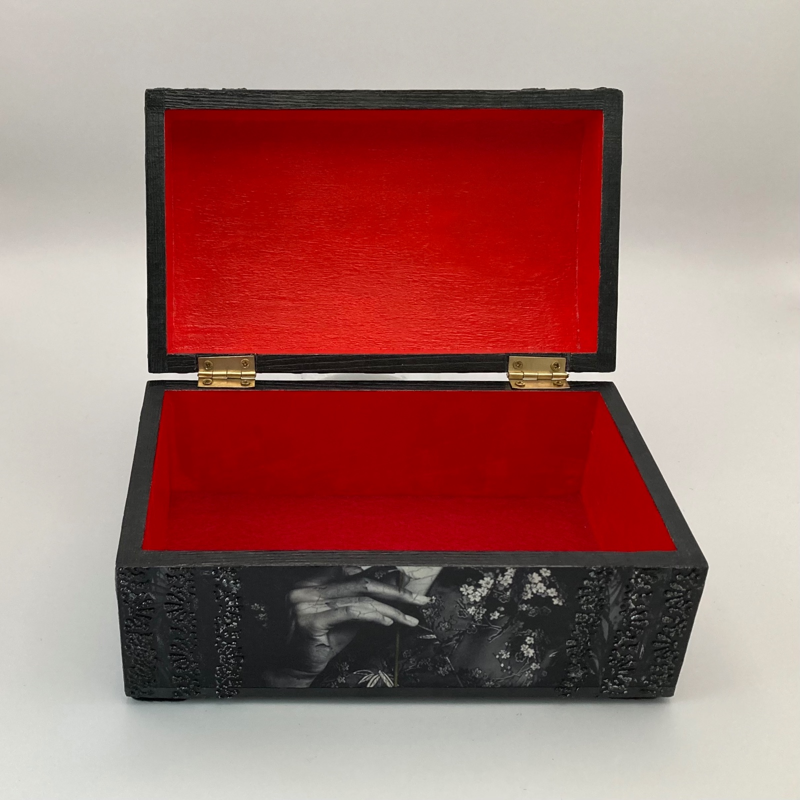 Handgedecoreerd kistje ‘Antracia’ voor interieur of cadeau - 84942 Handgedecoreerde houten sieradendoos ‘Antracia’