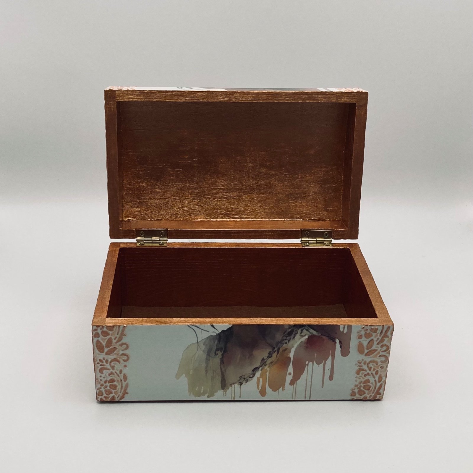 Handgedecoreerd kistje ‘Hobo Girl’ voor interieur of cadeau - 85089 Handgedecoreerde houten sieradendoos ‘Hobo Girl’